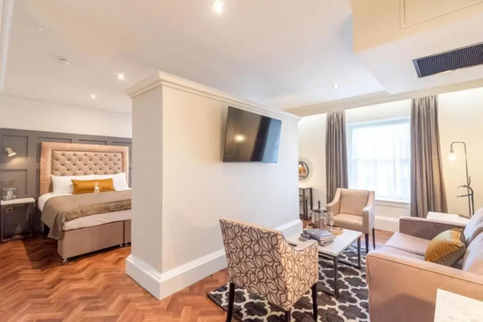 King Street Aparthotel