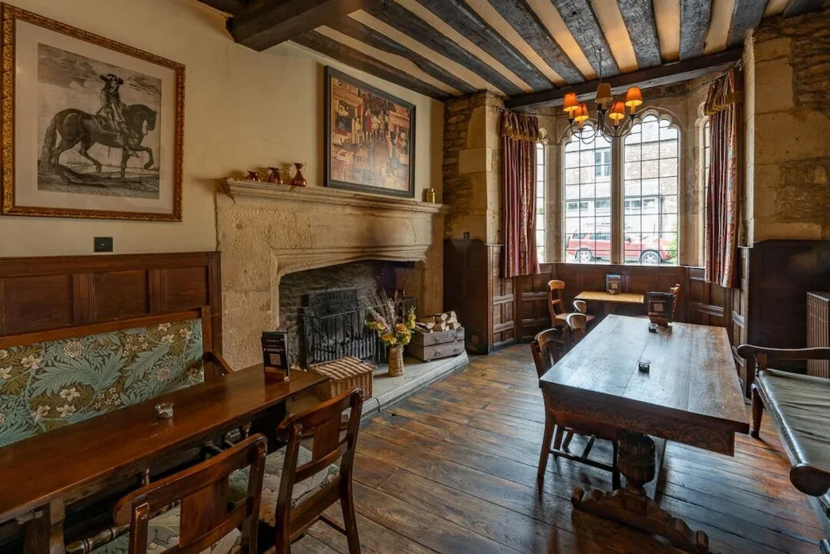 The George Inn & The Plaine