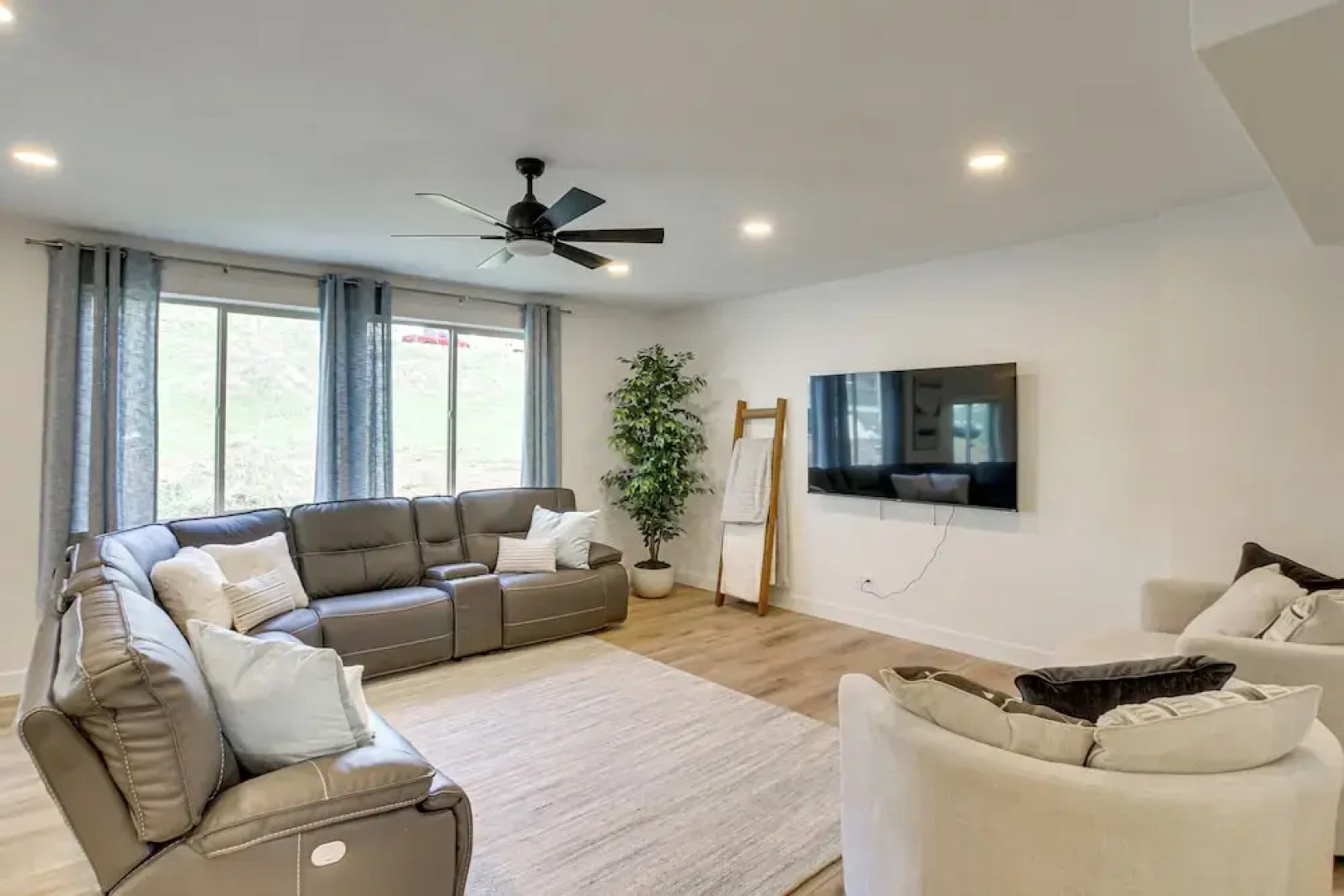 Garden City Vacation Rental: Walk to Bear Lake