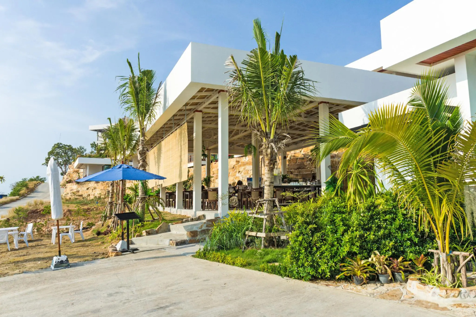 Phi Phi Mountain Beach Resort