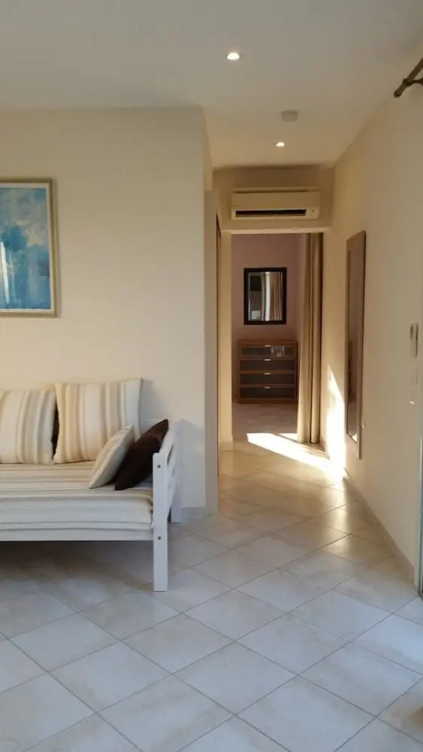 House With one Bedroom in Saint-cyprien, With Pool Access, Enclosed Ga