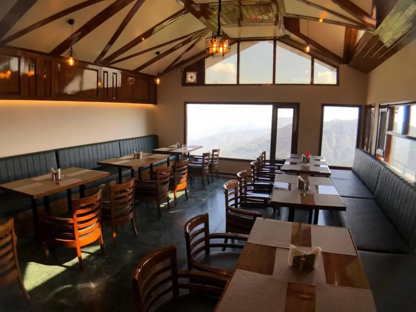 Hotel Himalayan Escape