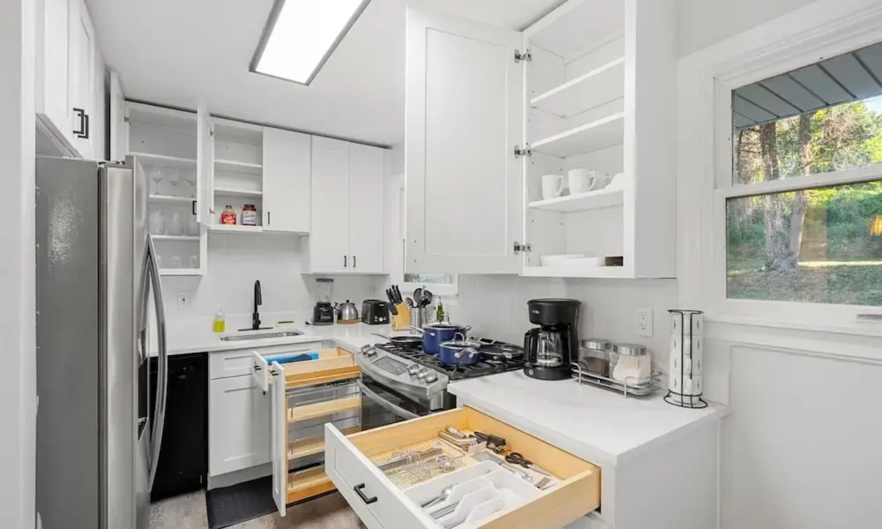 Upscale Old Town Views 3BD Lux