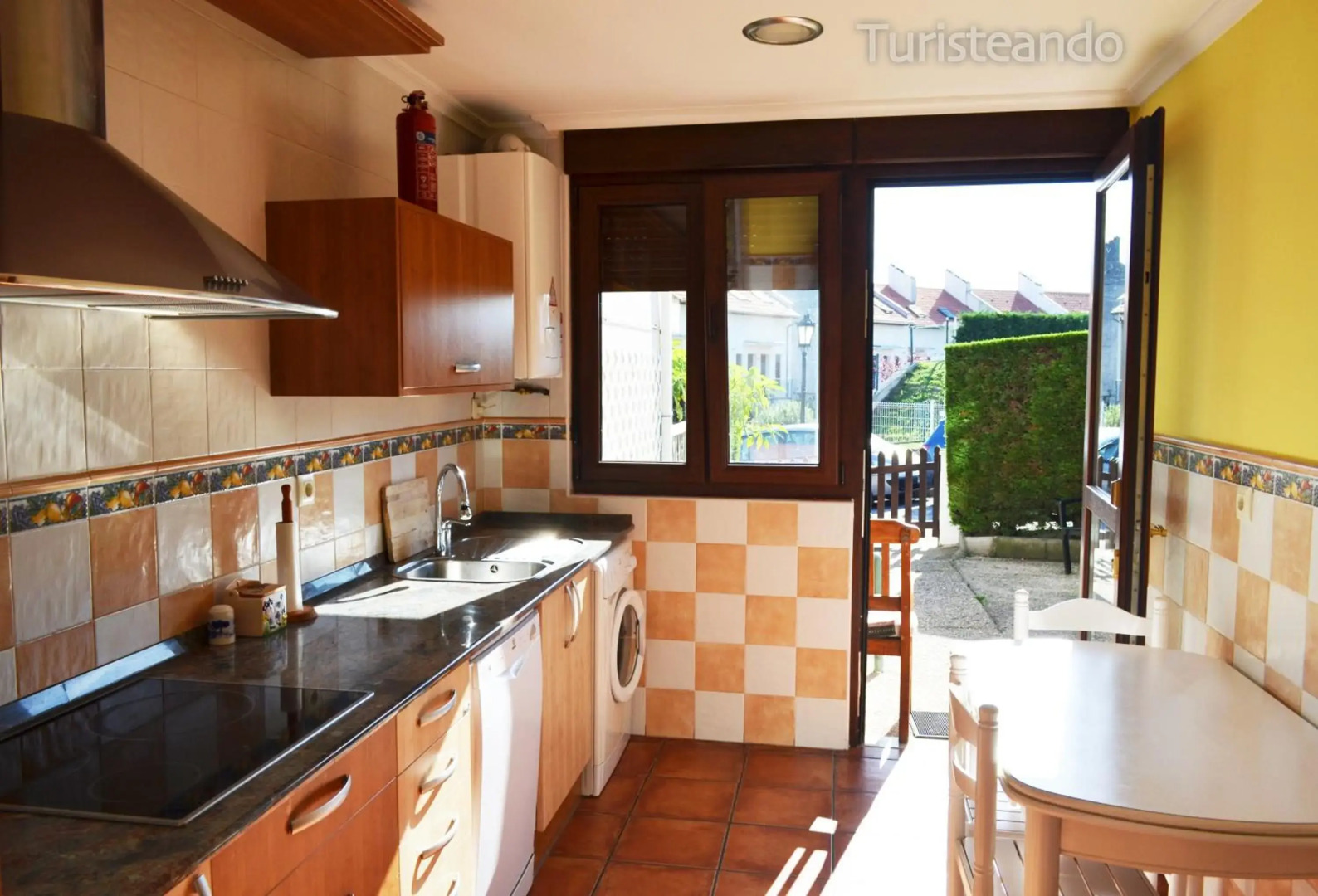 Chalet Las Calzadas - Jardín, parking y vistas increíbles