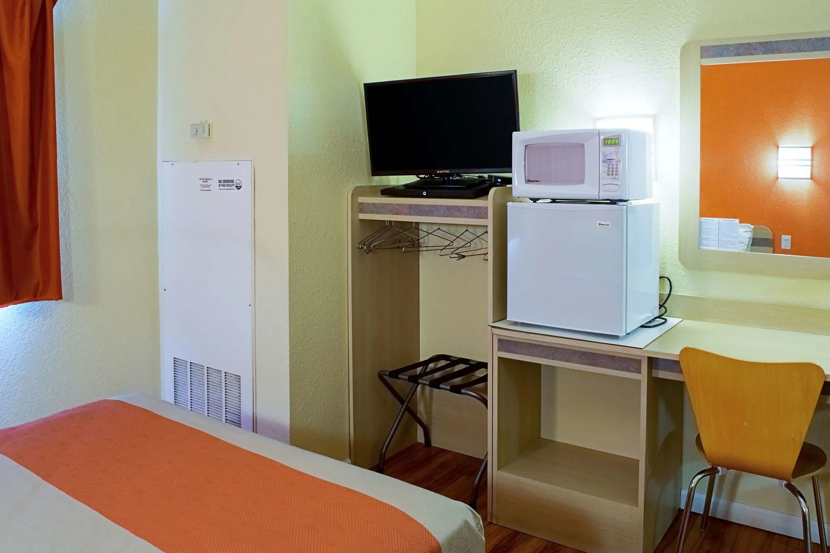 Motel 6 Seymour, IN - North