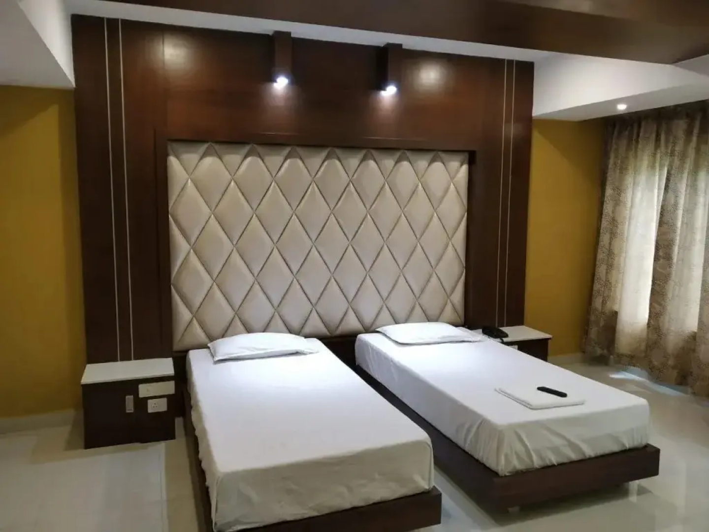 The Grand Park Hotel
