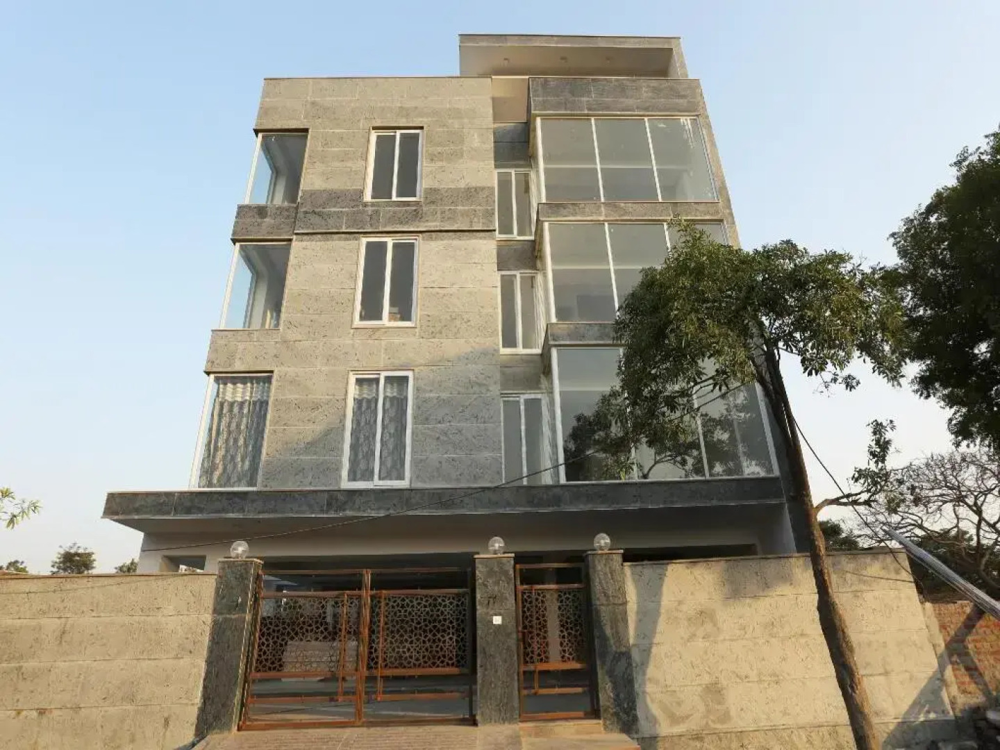 Grand Residency by OYO Rooms