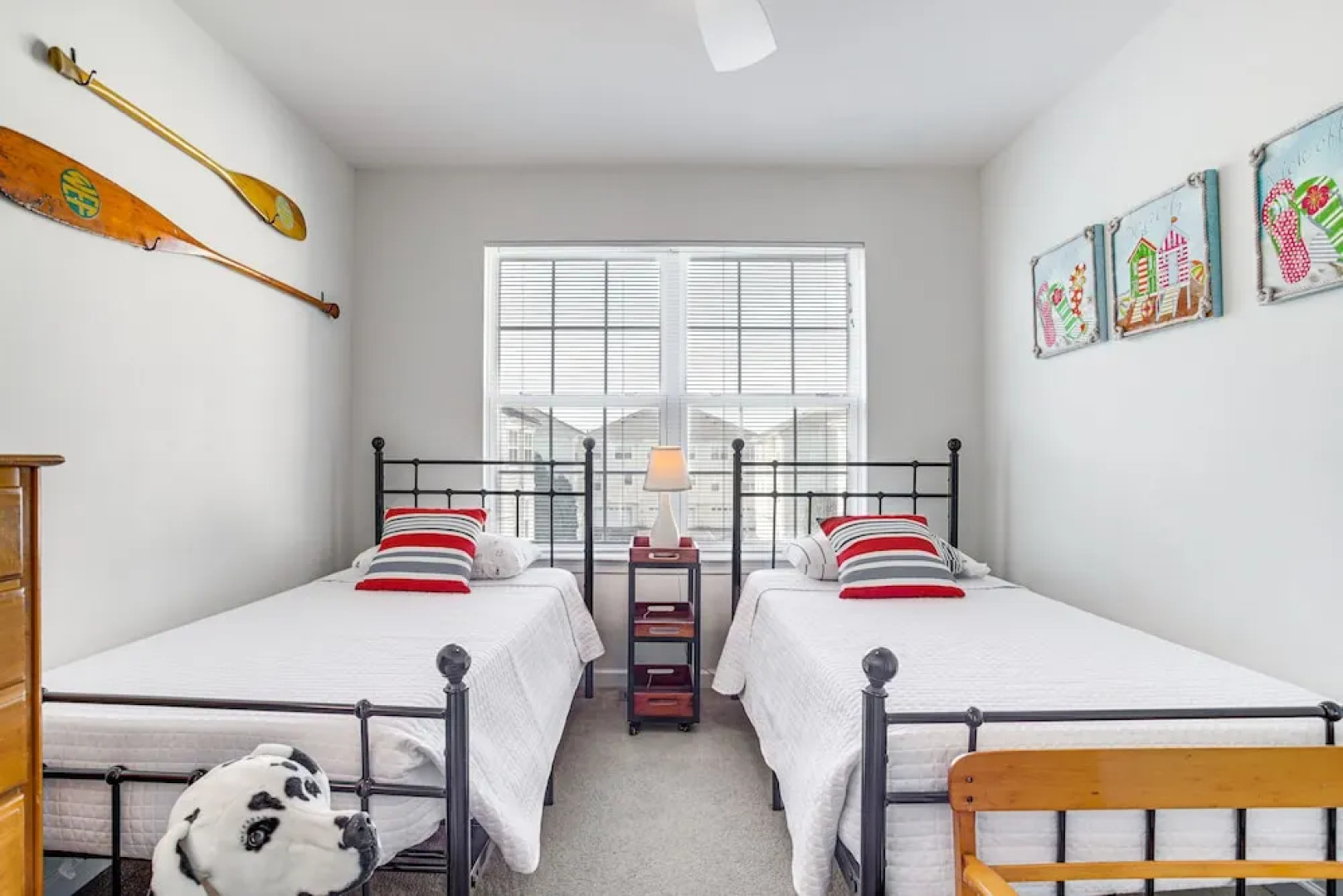 Shared Pool & Bay Access: Ocean View Retreat