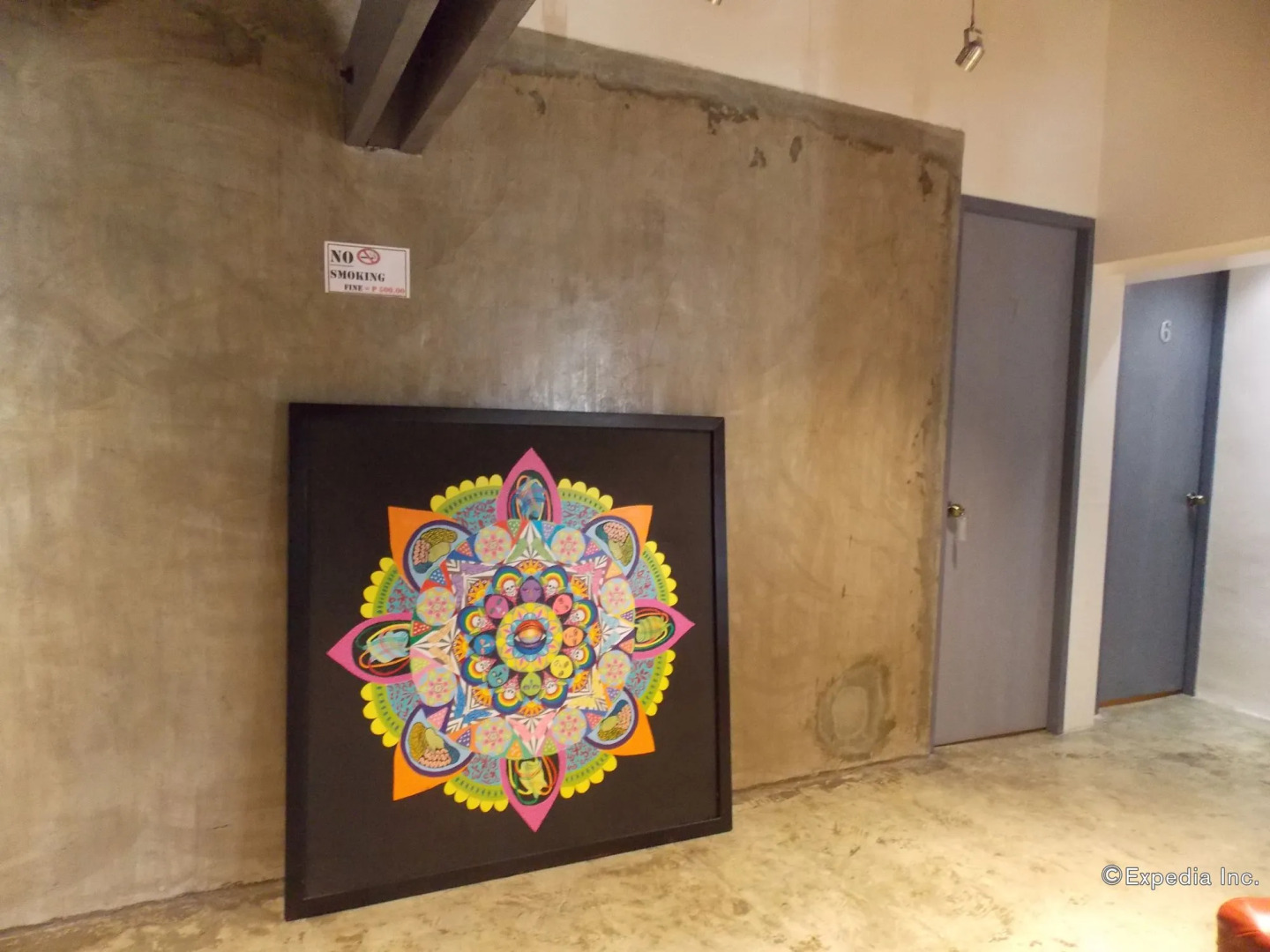 Hometown Hotel Bacolod - Lacson