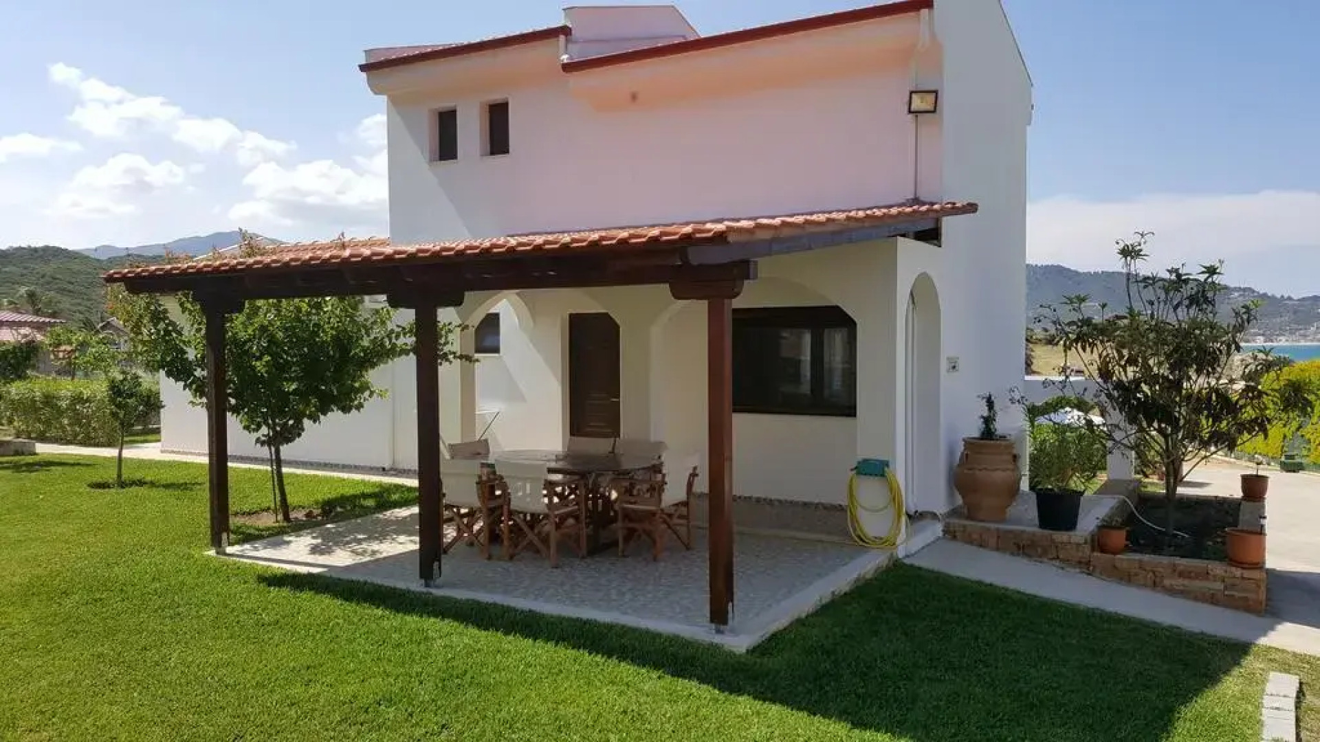 Ktima Amitsa Studios & Apartments