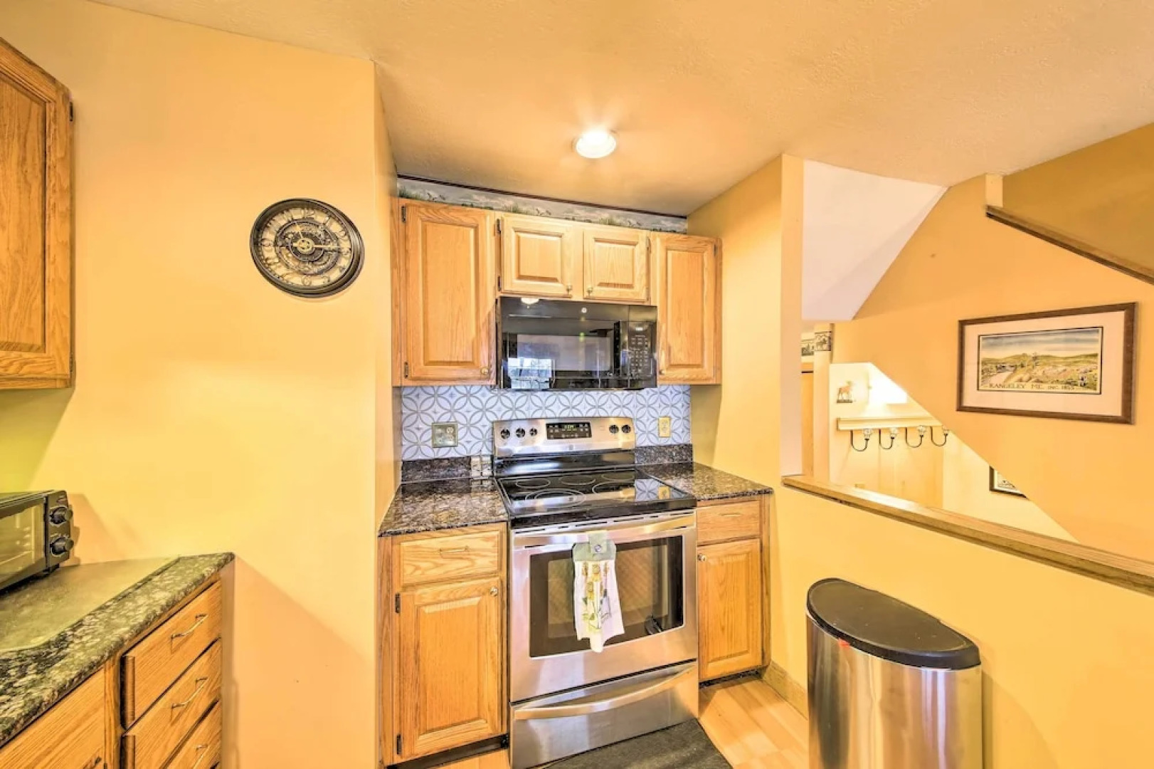 Condo w/ Rangeley Lake Views: 10 Mi to Saddleback!