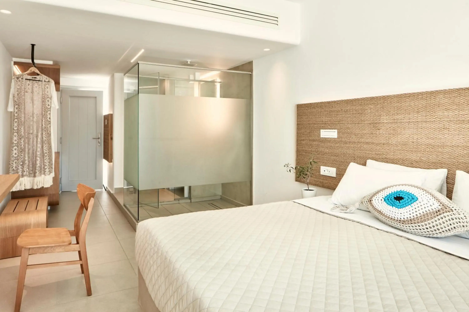 Manoulas Beach Mykonos Resort