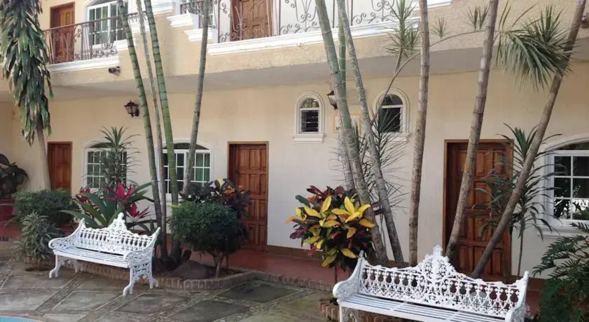 Hotel Pedregal