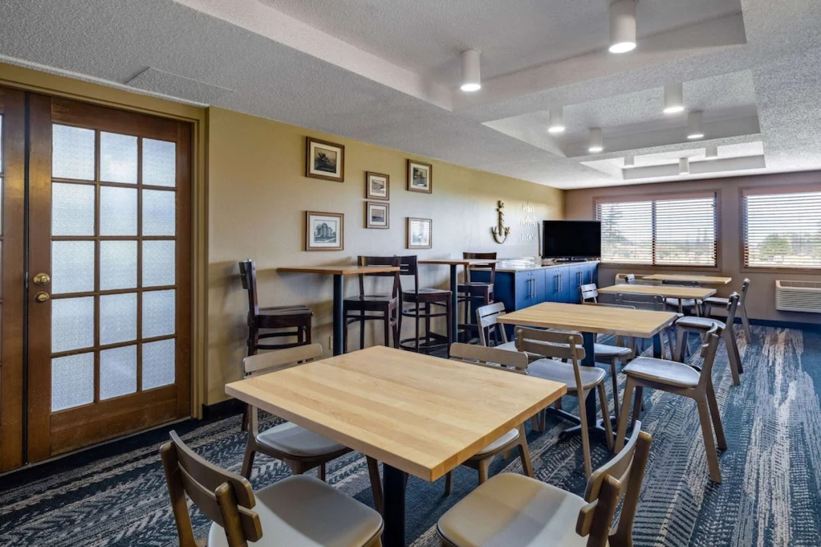 AmericInn Two Harbors