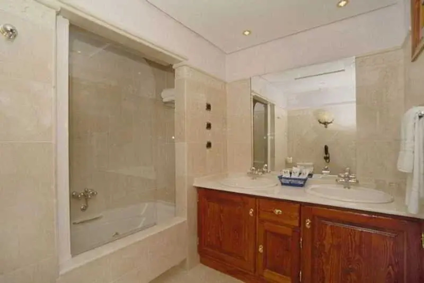 Luxury Los Alamos Beach