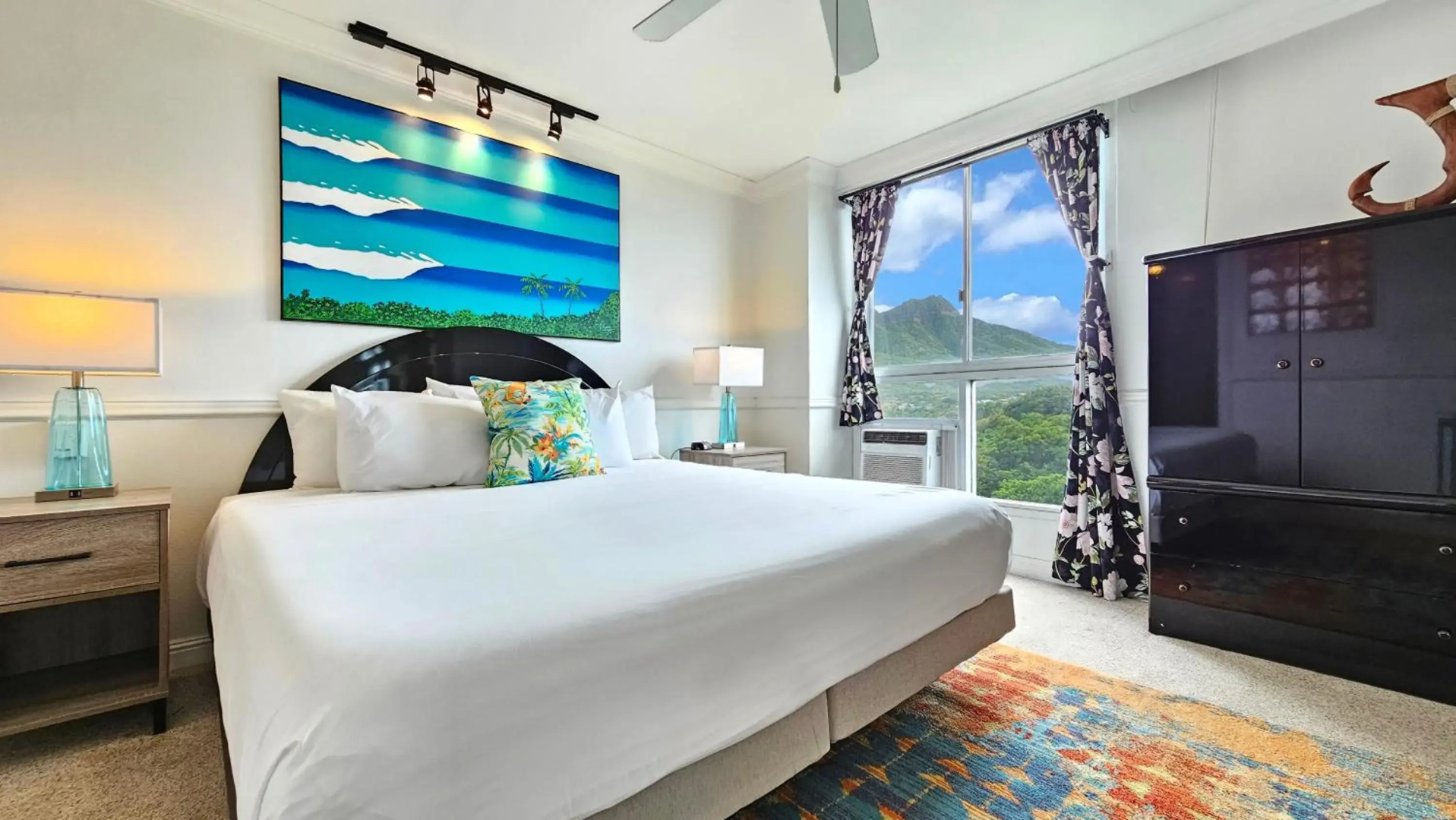 Castle at Waikīkī Grand