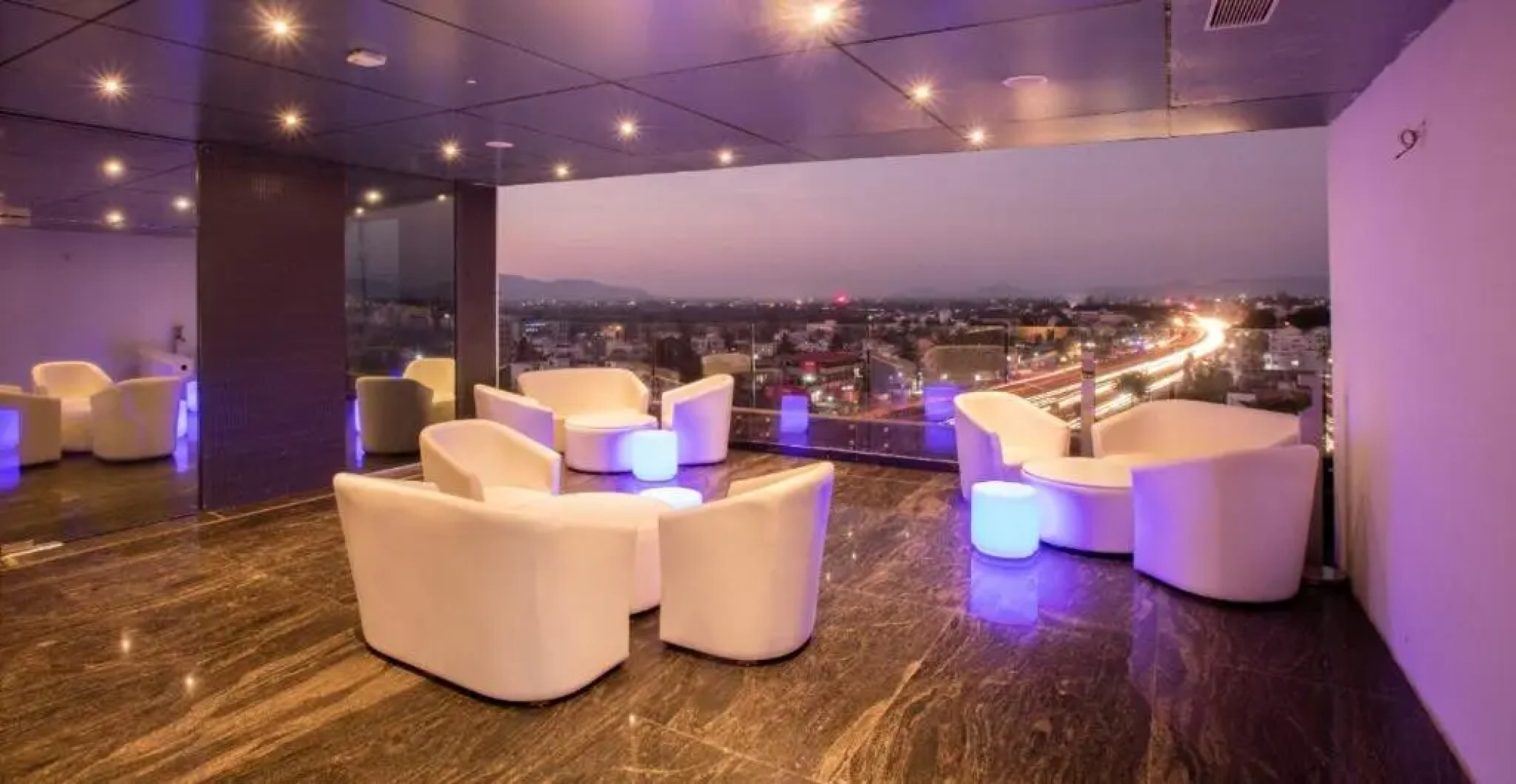 Sapphire Premium Hotel & Suite