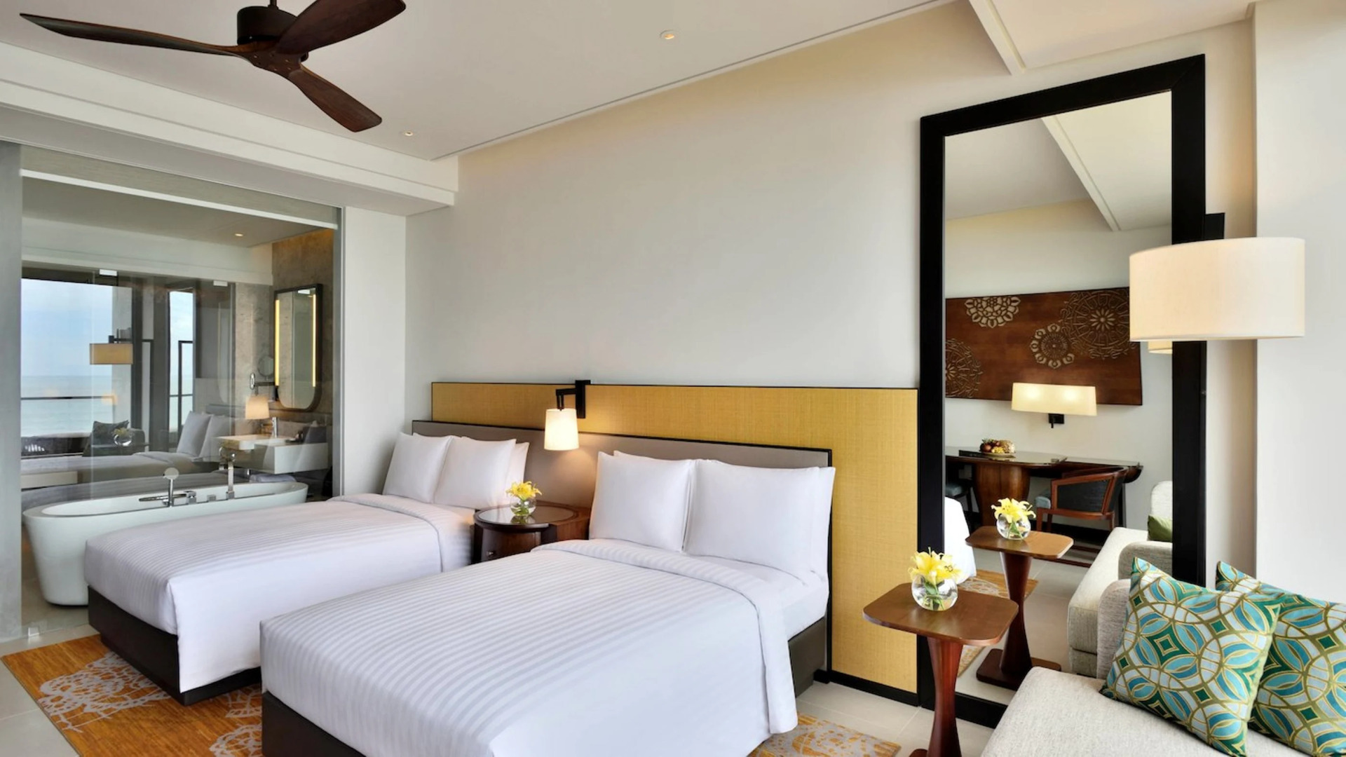 Курортный отель Weligama Bay Marriott Resort & Spa