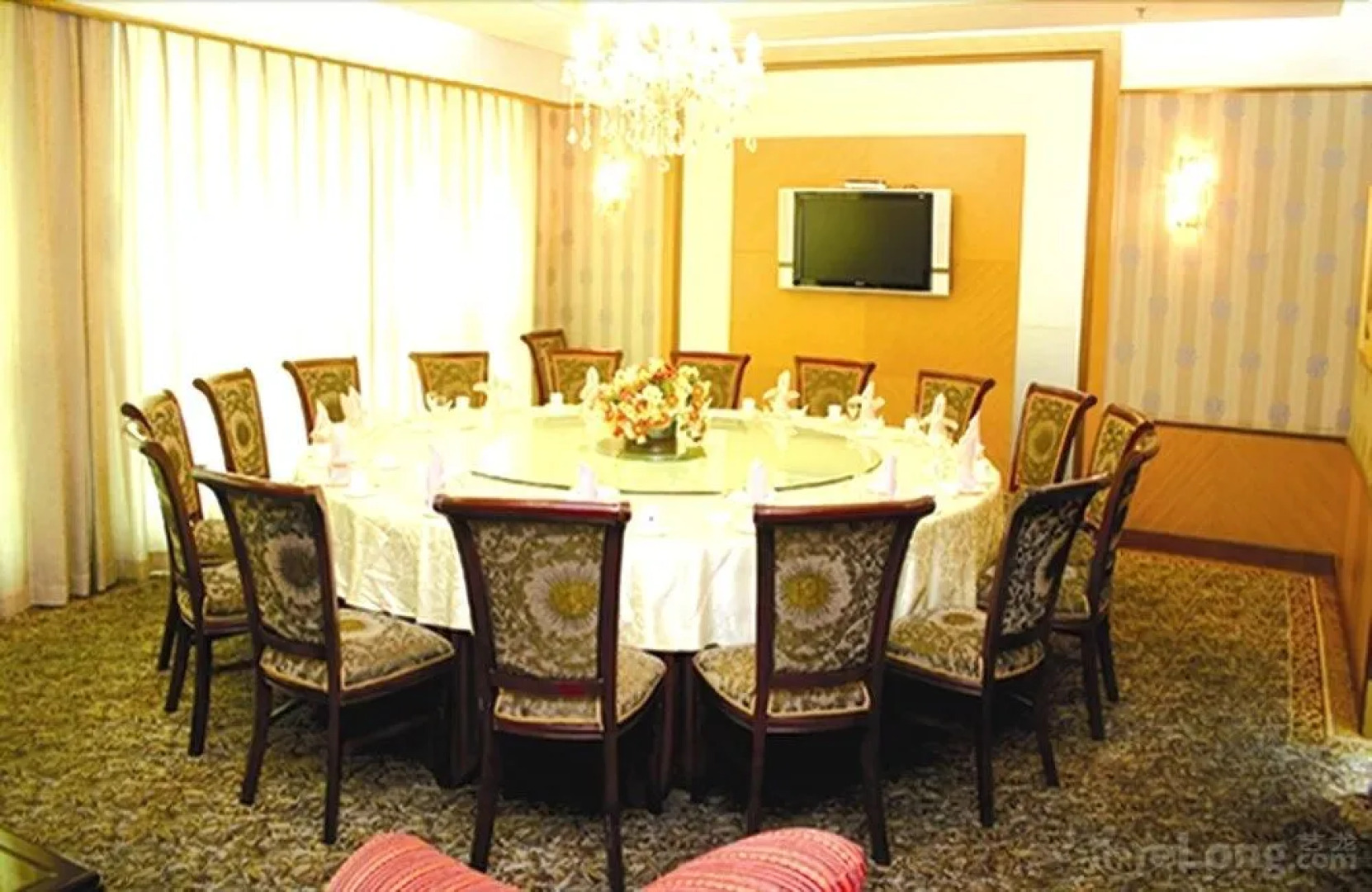 Chengde Jing Cheng Hotel