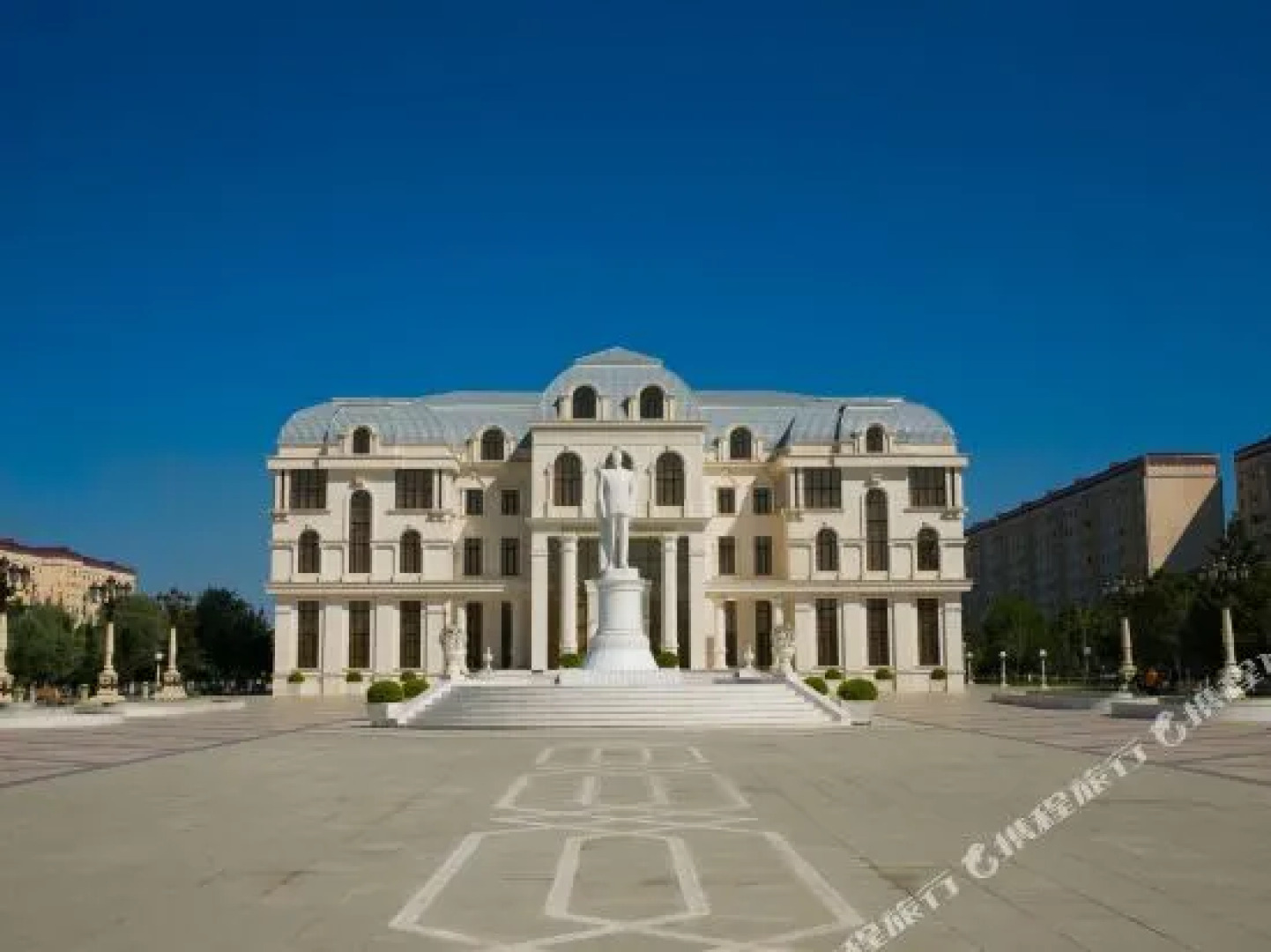 Sumgayit Plaza Hotel