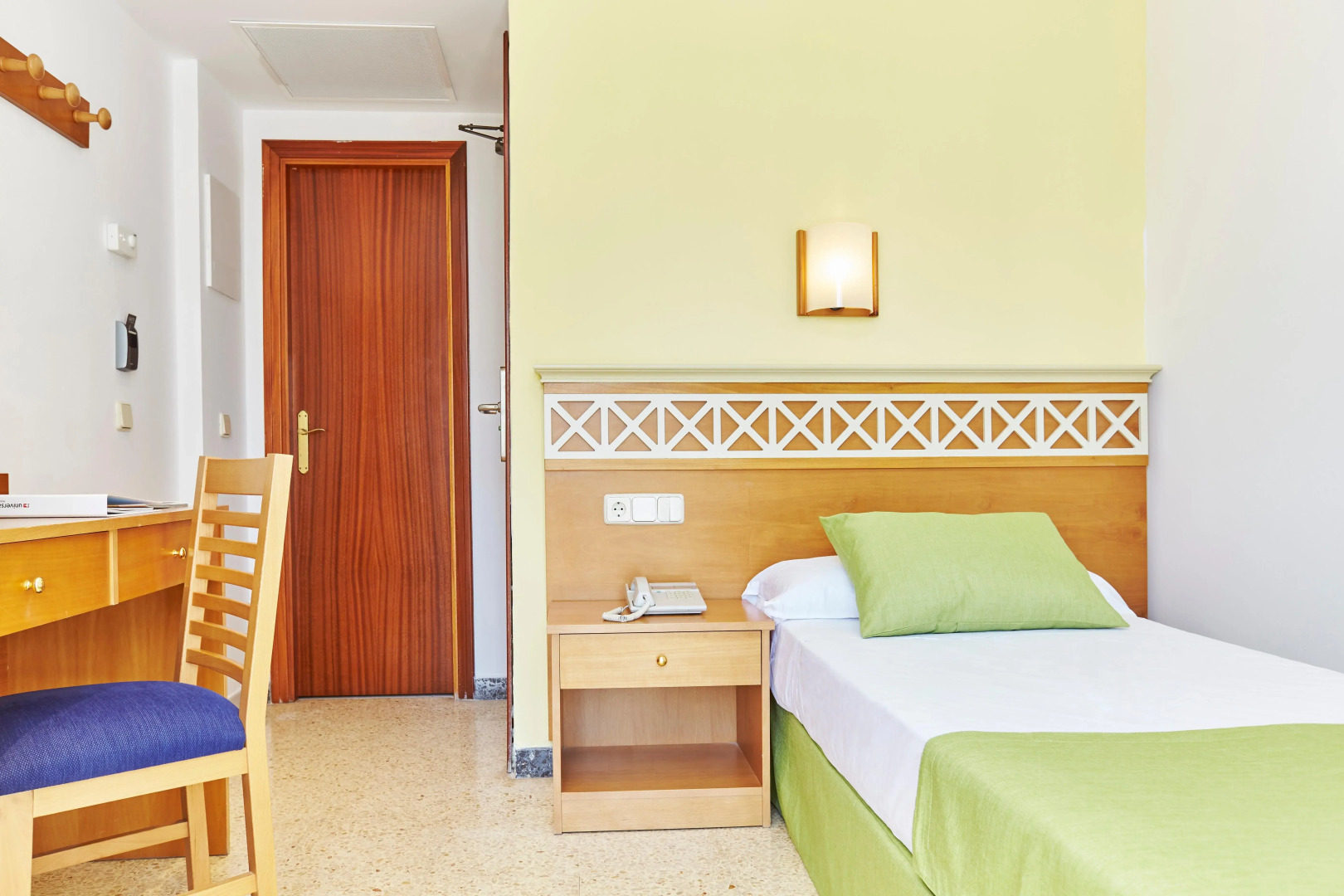 Universal Hotel Bikini