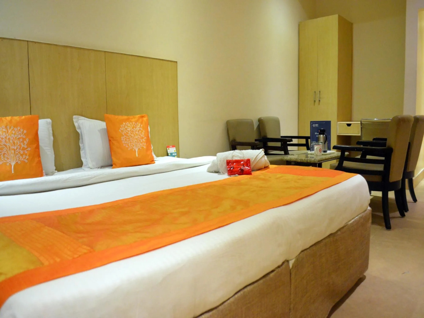 OYO 694 Hotel Malik Residency