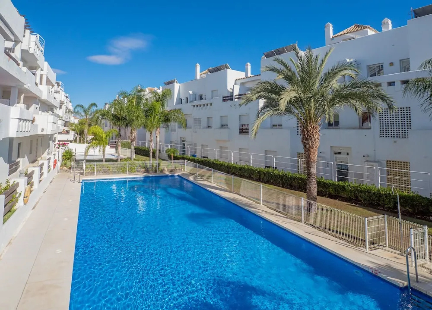 2051-New 3 bedrooms on golf