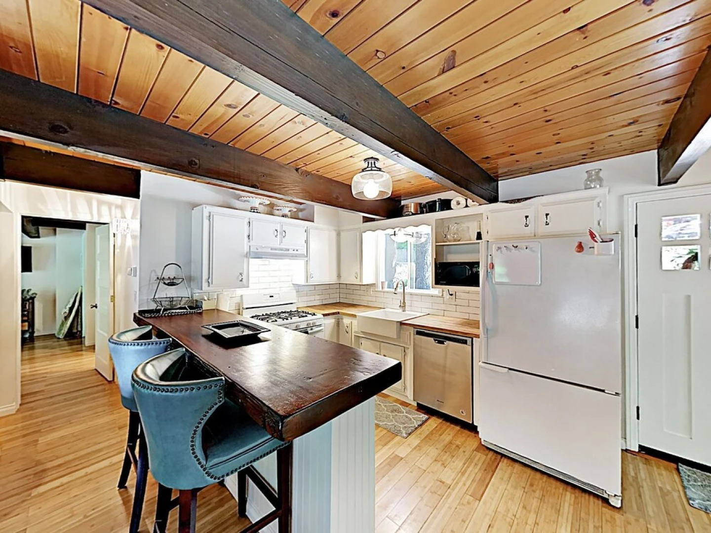 266 Lake Arrowhead - 4 Br Home