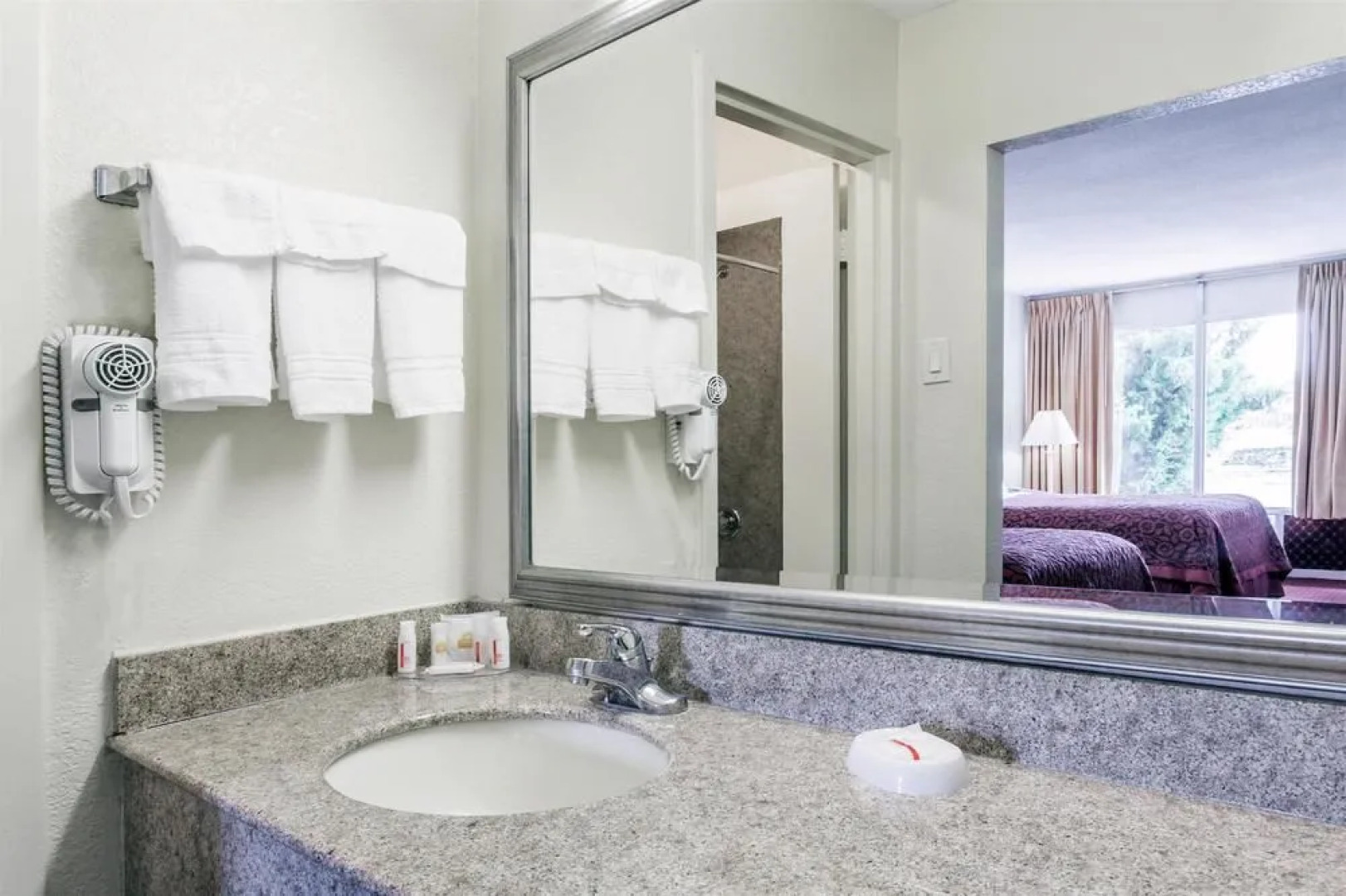 Days Inn by Wyndham Melbourne