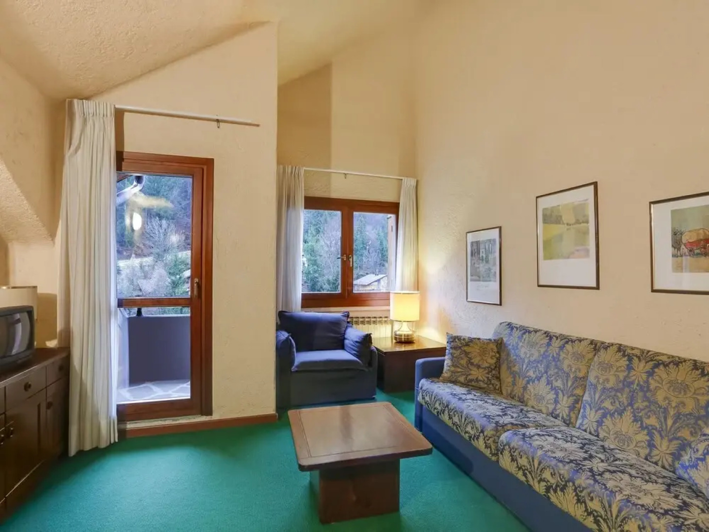 Pleasant Holiday Home in Artogne near Skiing