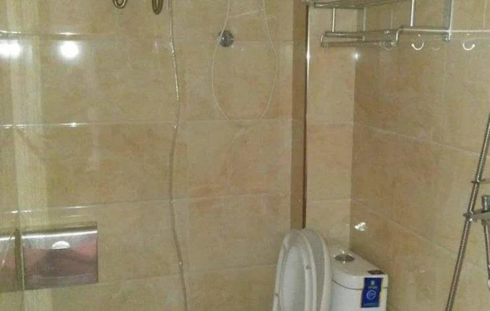 Jingxian Comfy Hotel