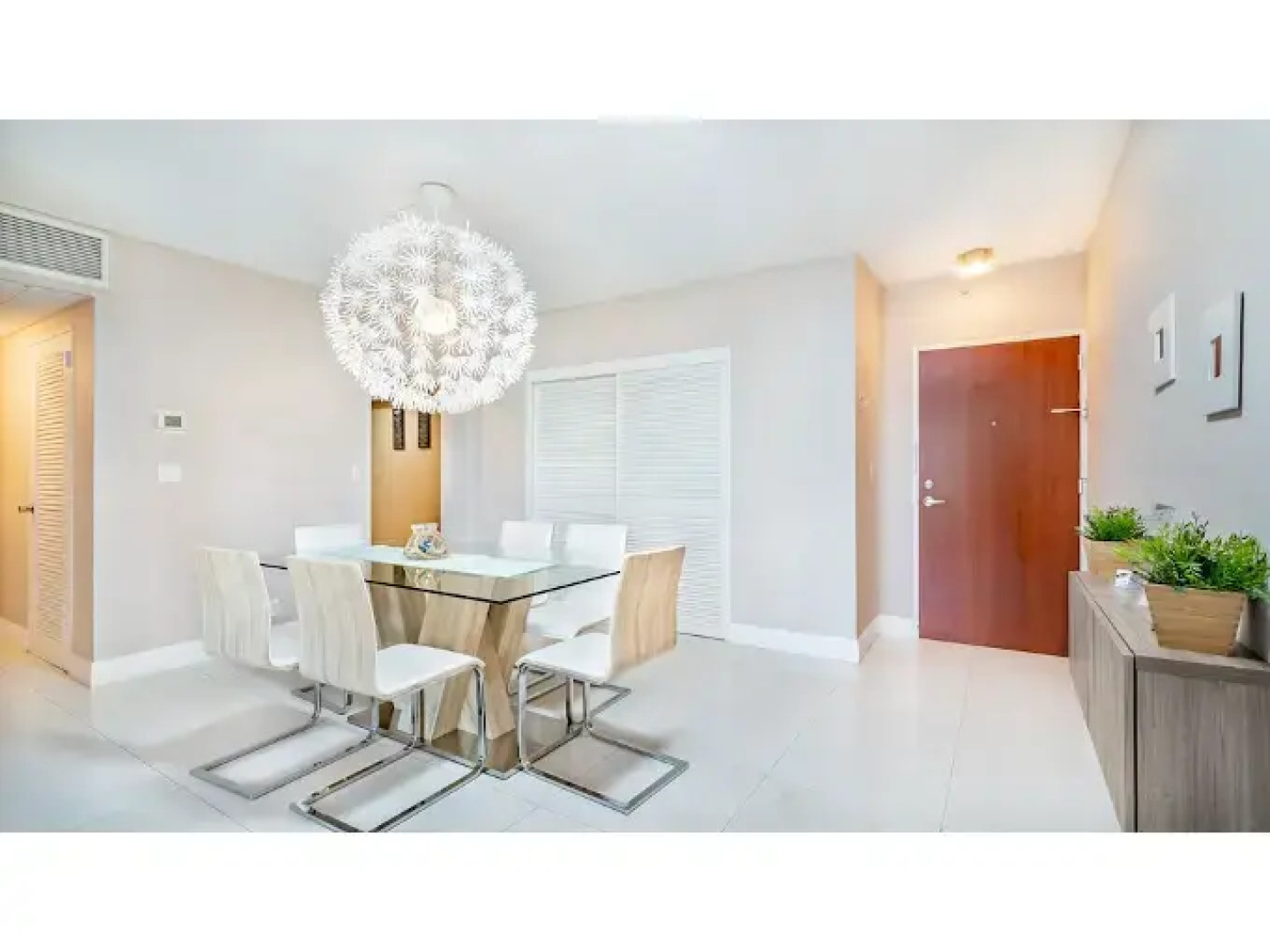 Beautiful Apartment in Hollywood Beach