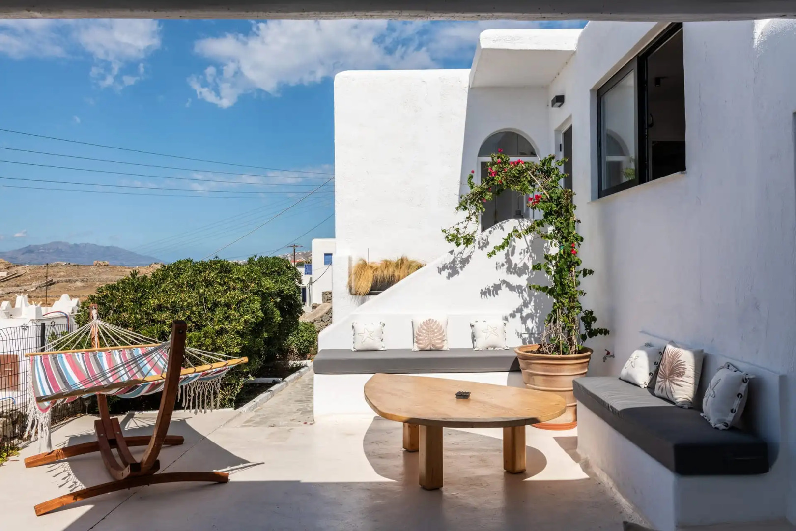 Yalos Mykonos 4 Bedroom Luxury Home Ornos