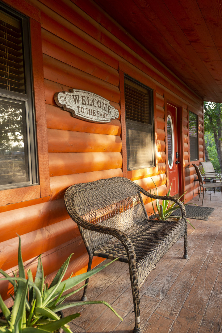 Cabin 3 Rental 15 Minutes From Magnolia and Baylor