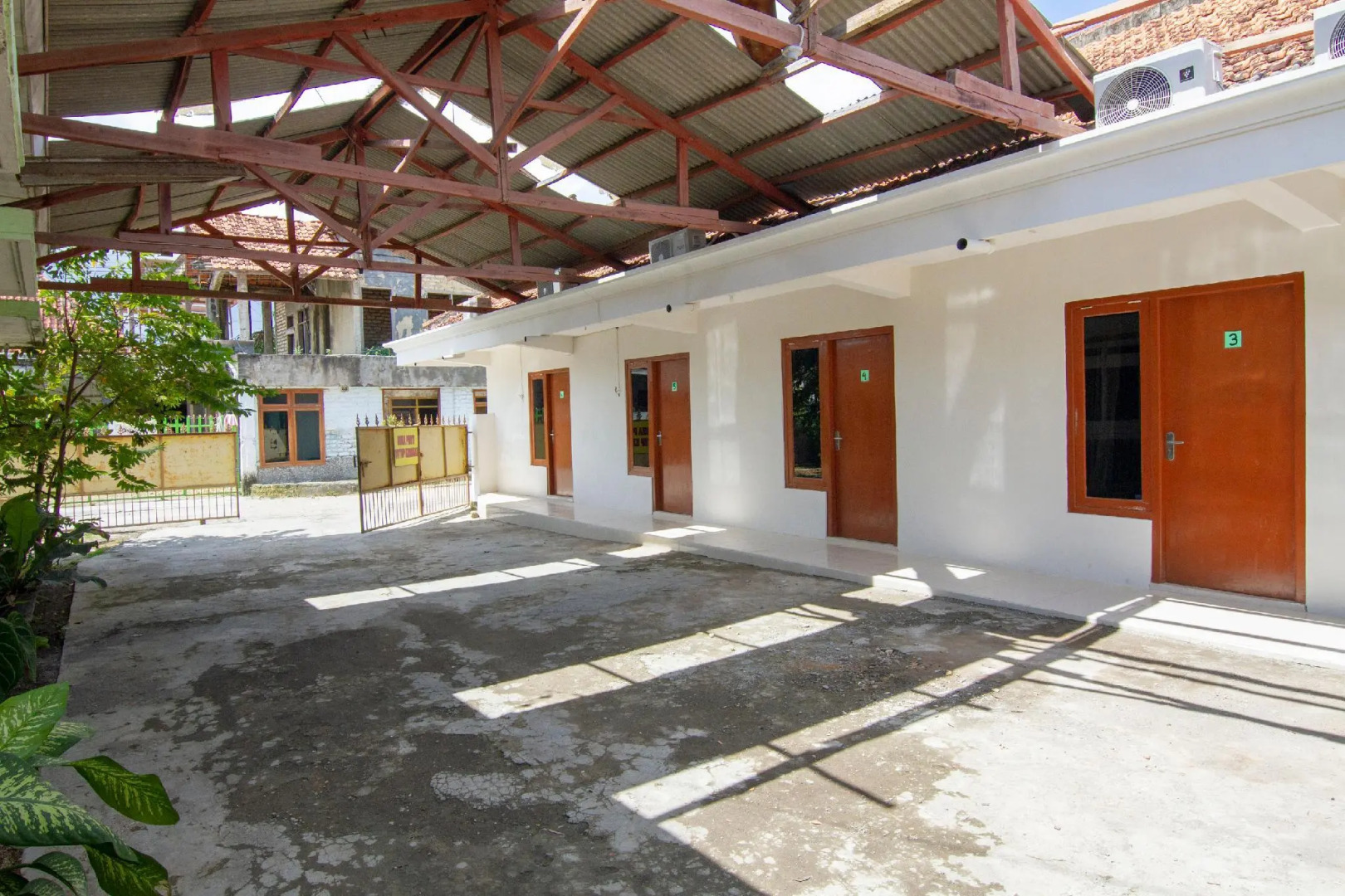 Griya Temenggungan Syariah by OYO Rooms