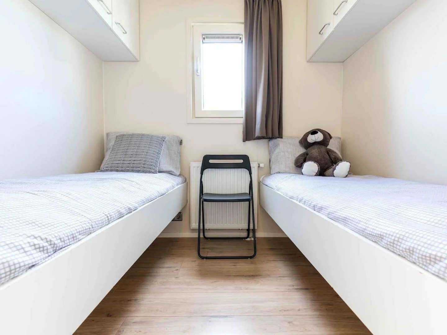 Comfortable Chalet in a Holiday Park