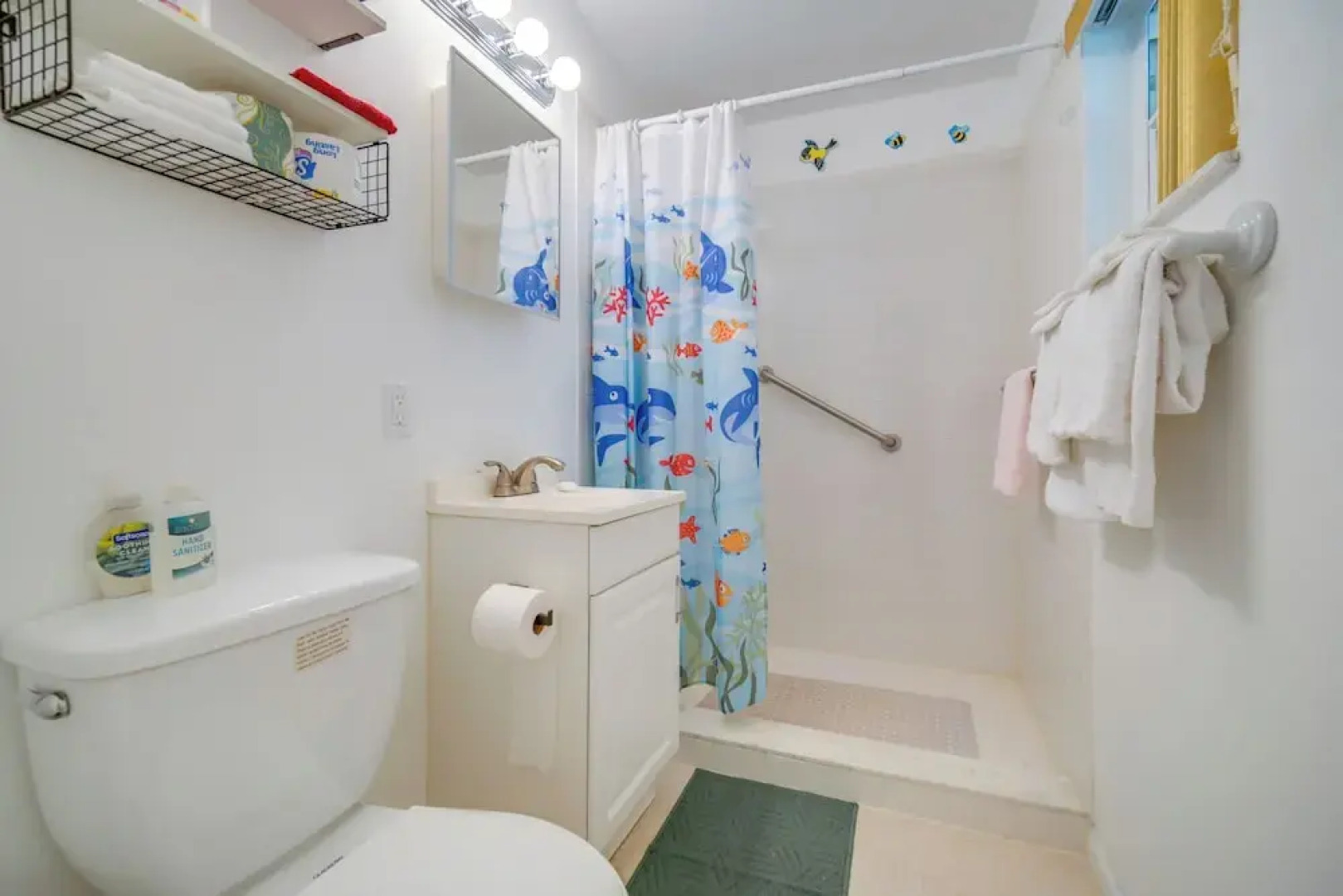 < 3 Mi to Hard Rock Stadium: Miami Home w/ Sunroom