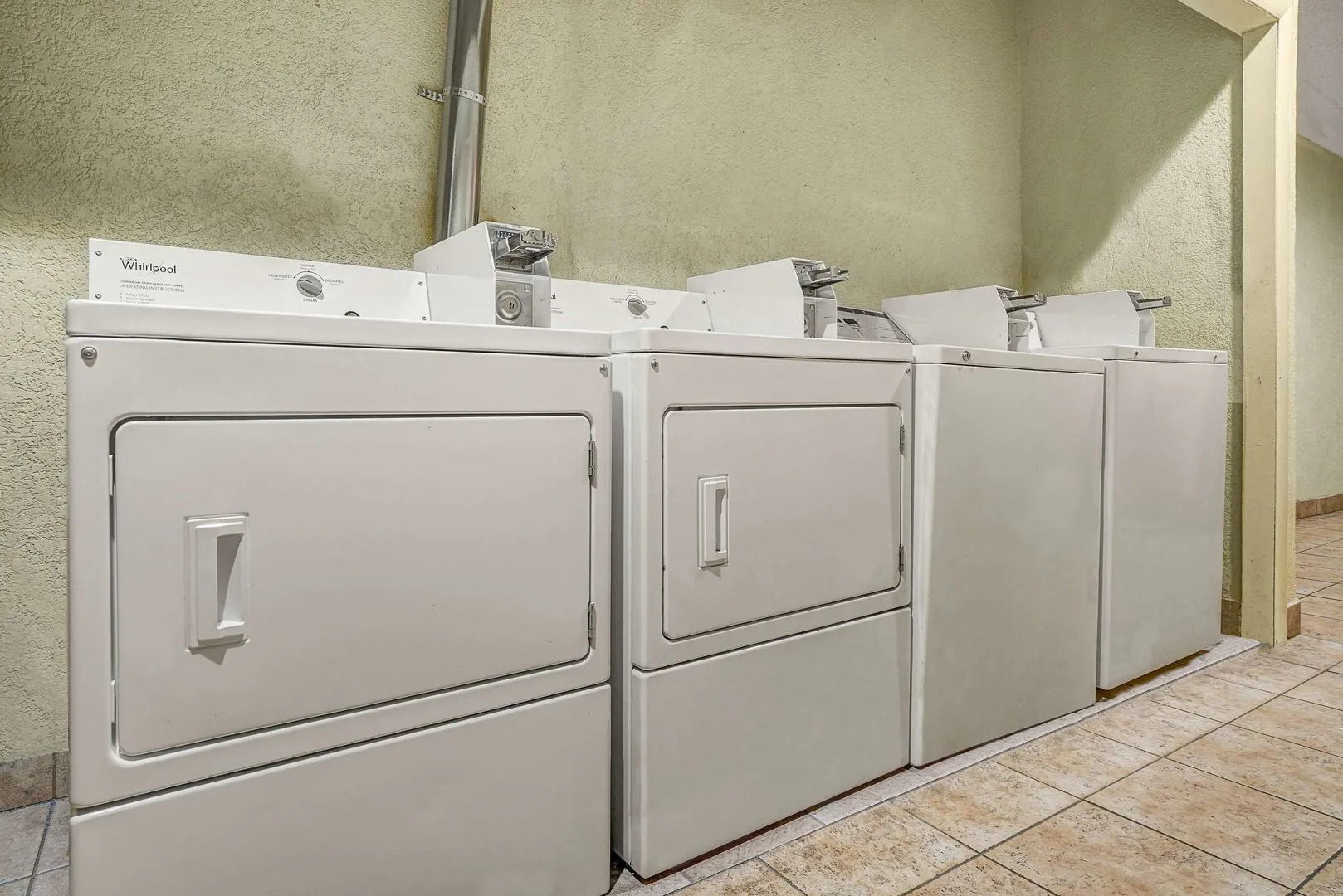 Motel 6 Lester, PA - Philadelphia Airport