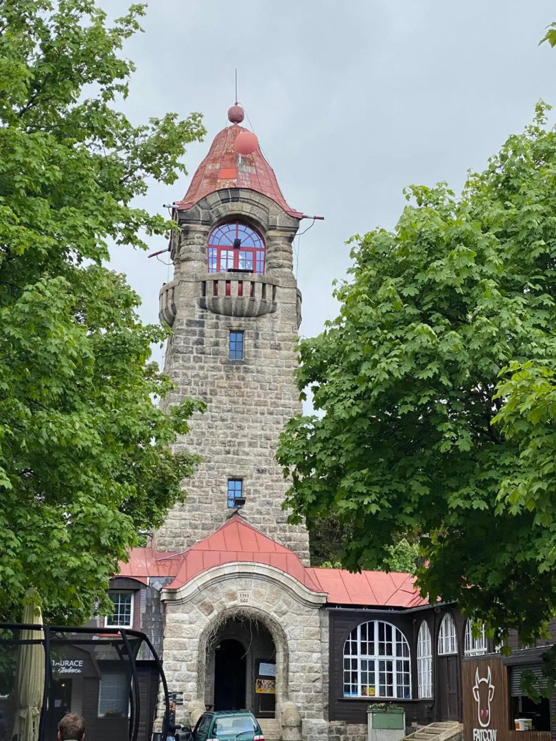 Slunný byt 2 a kk v Jizerkách