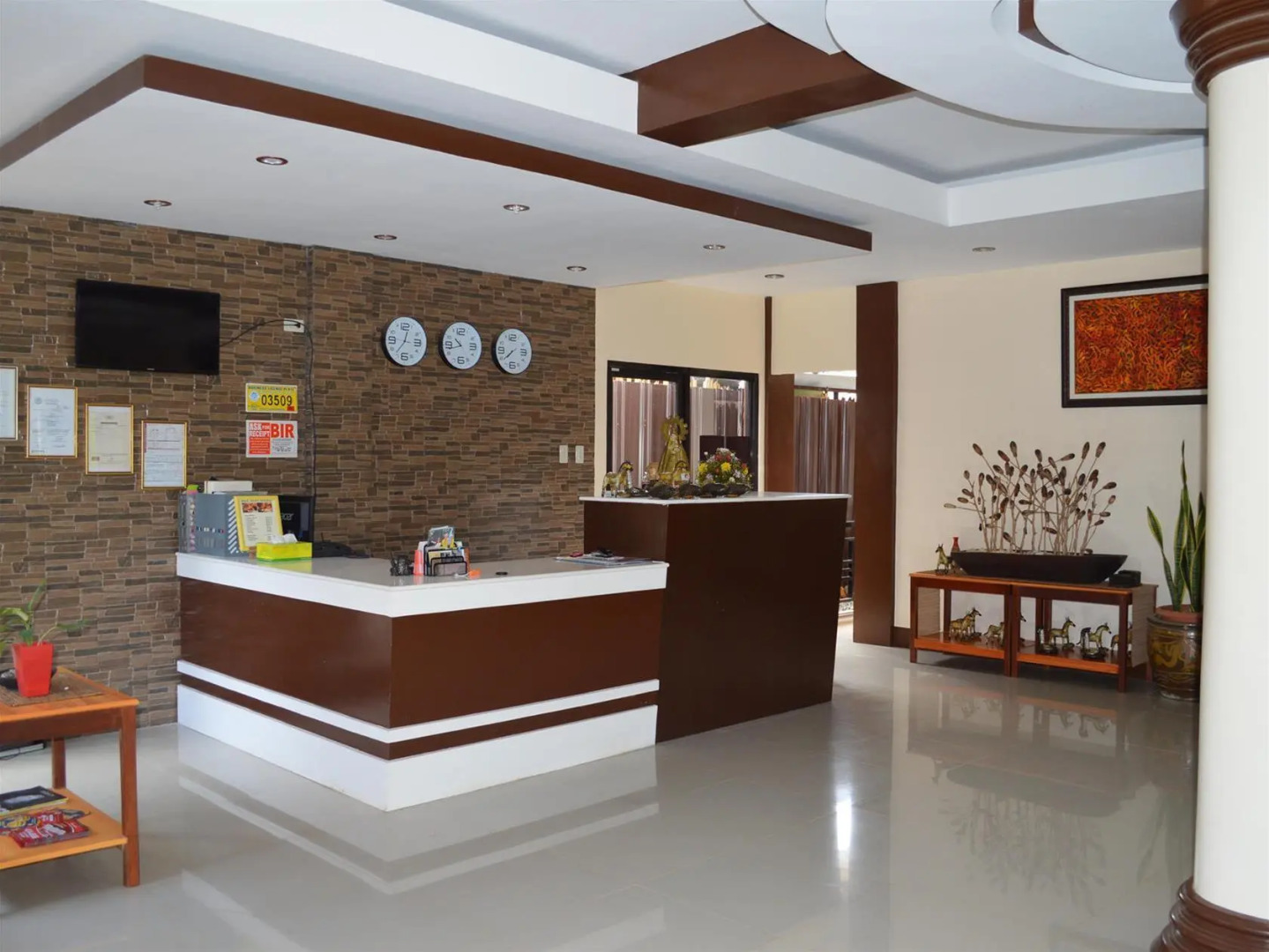 Diakopes Inn - Hostel