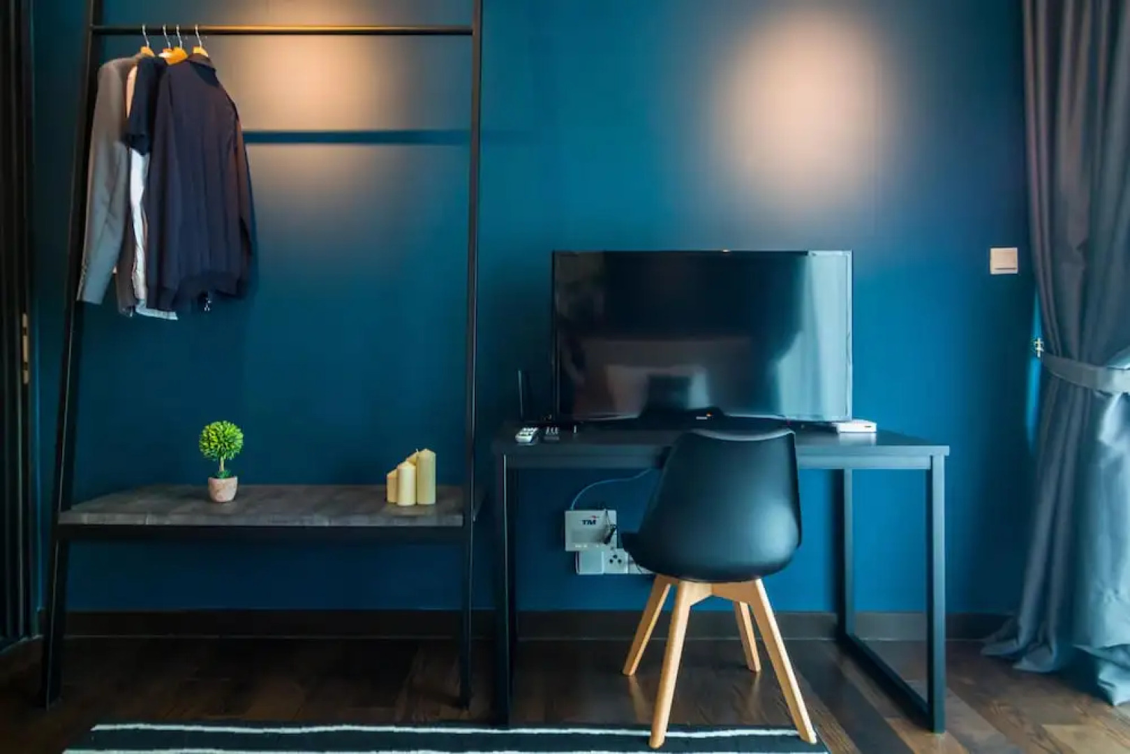 Almas Suites by Subhome