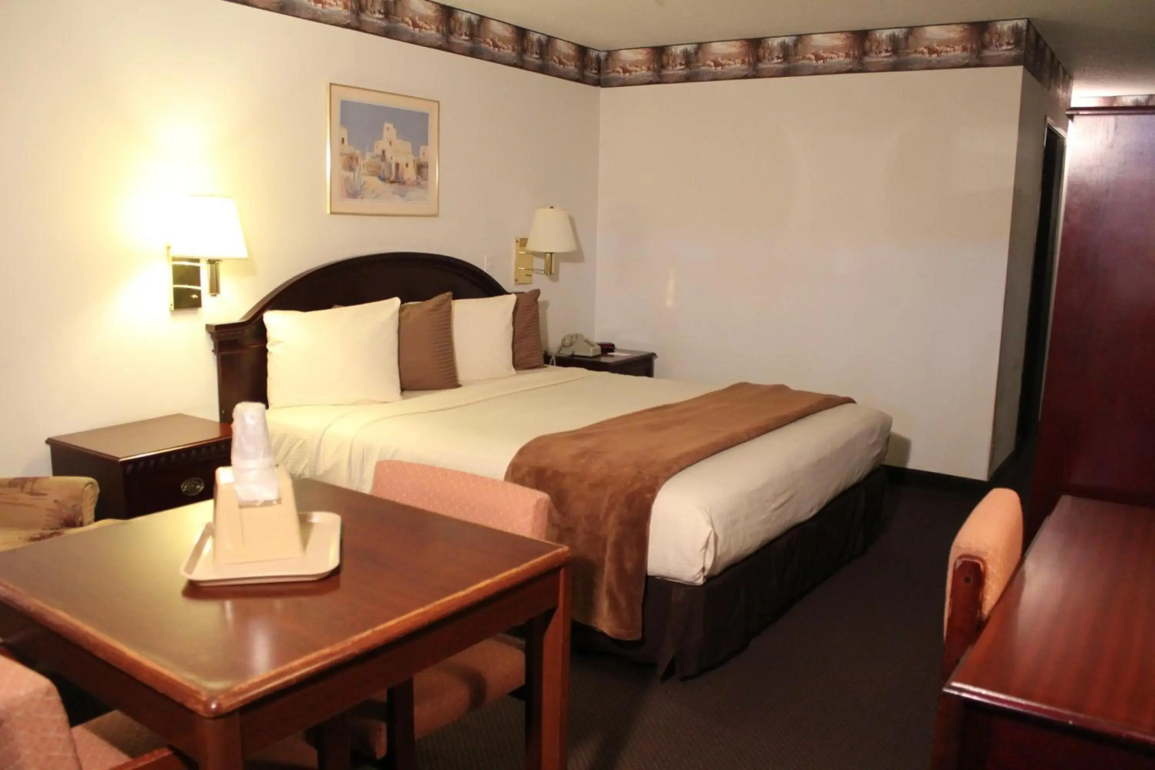 Dodge House Hotel & Convention Center