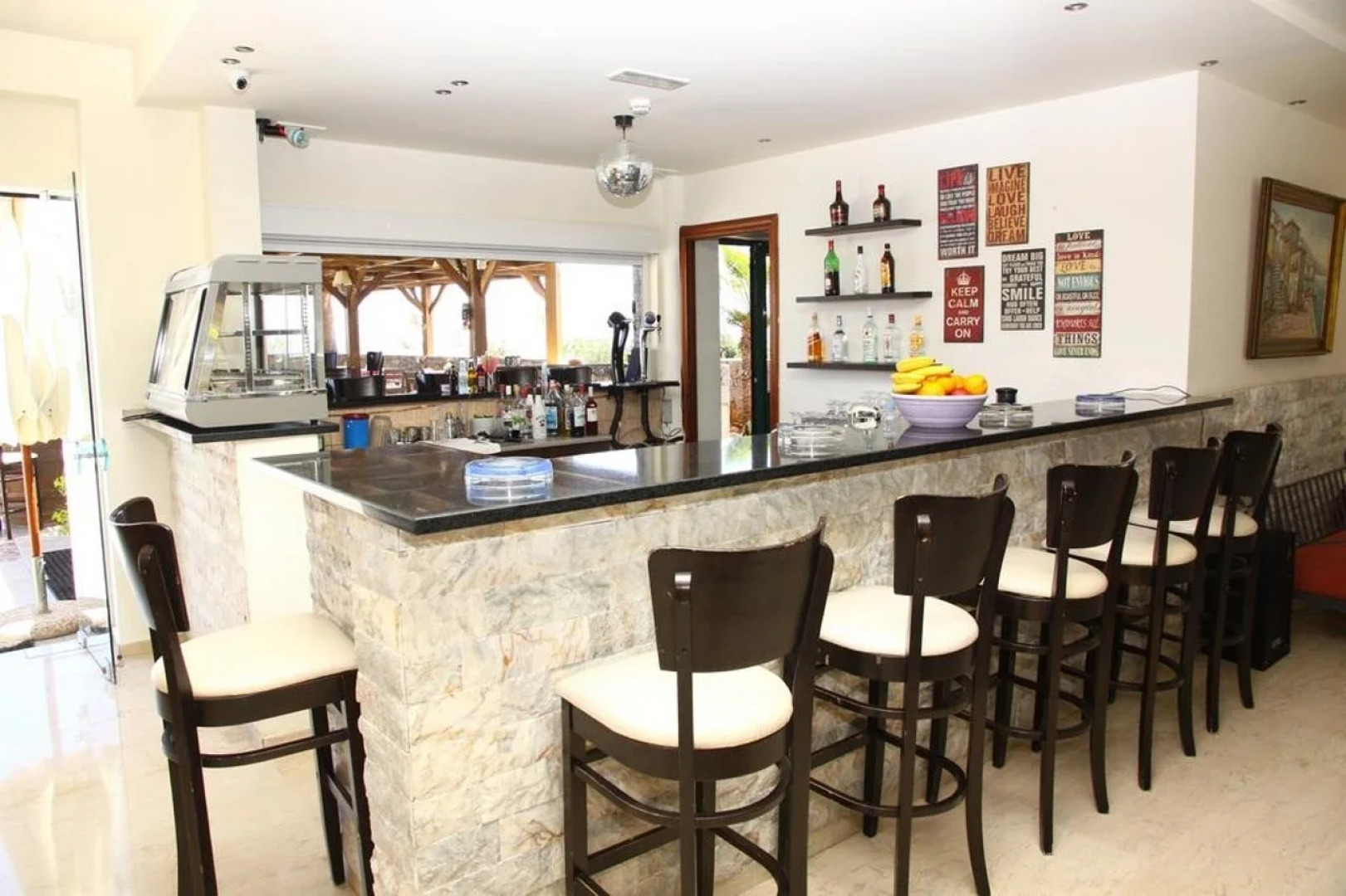 DIAS Hotel & Apartments