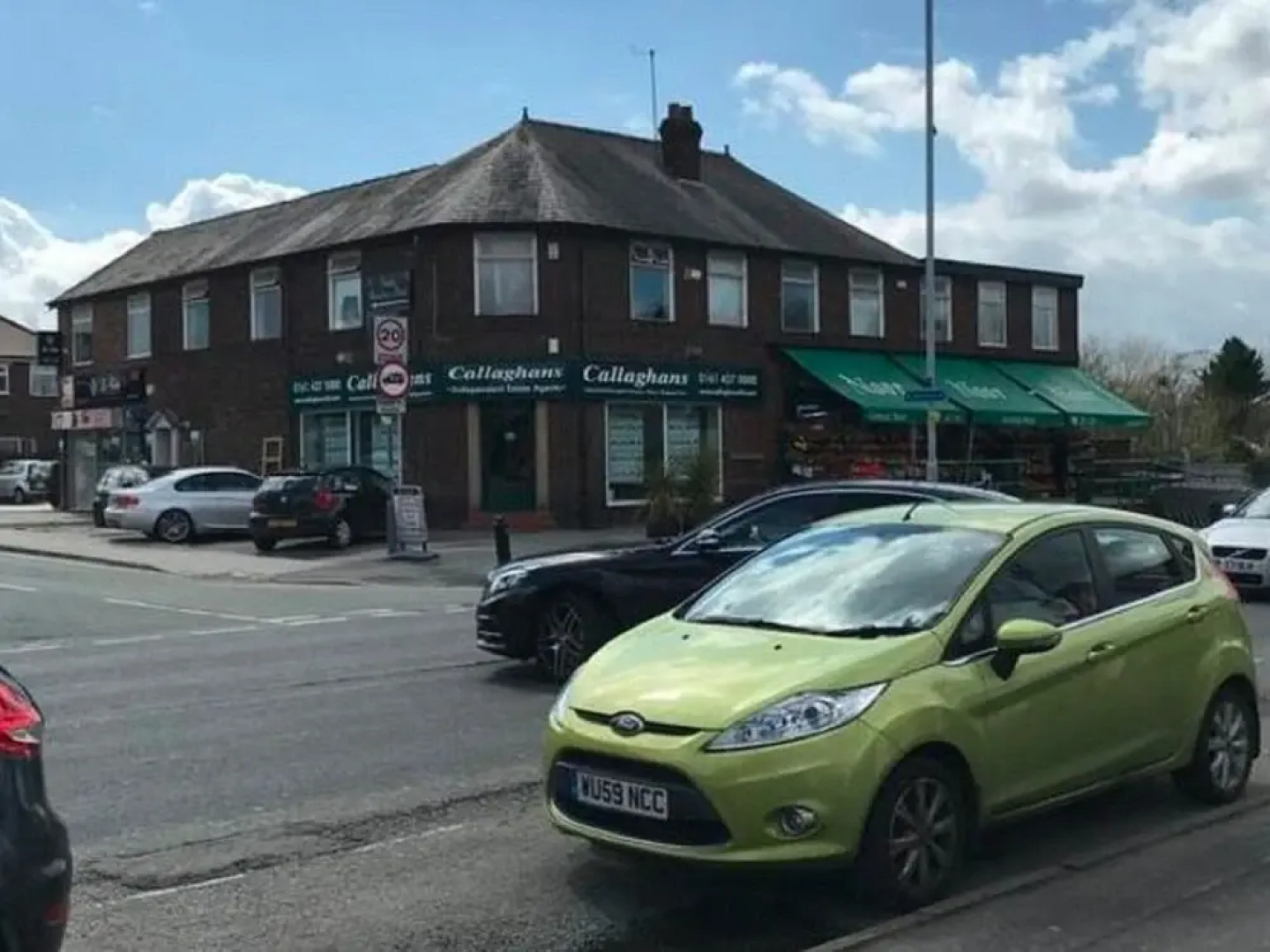 Chic Holiday Home in Manchester near Sheen Gardens