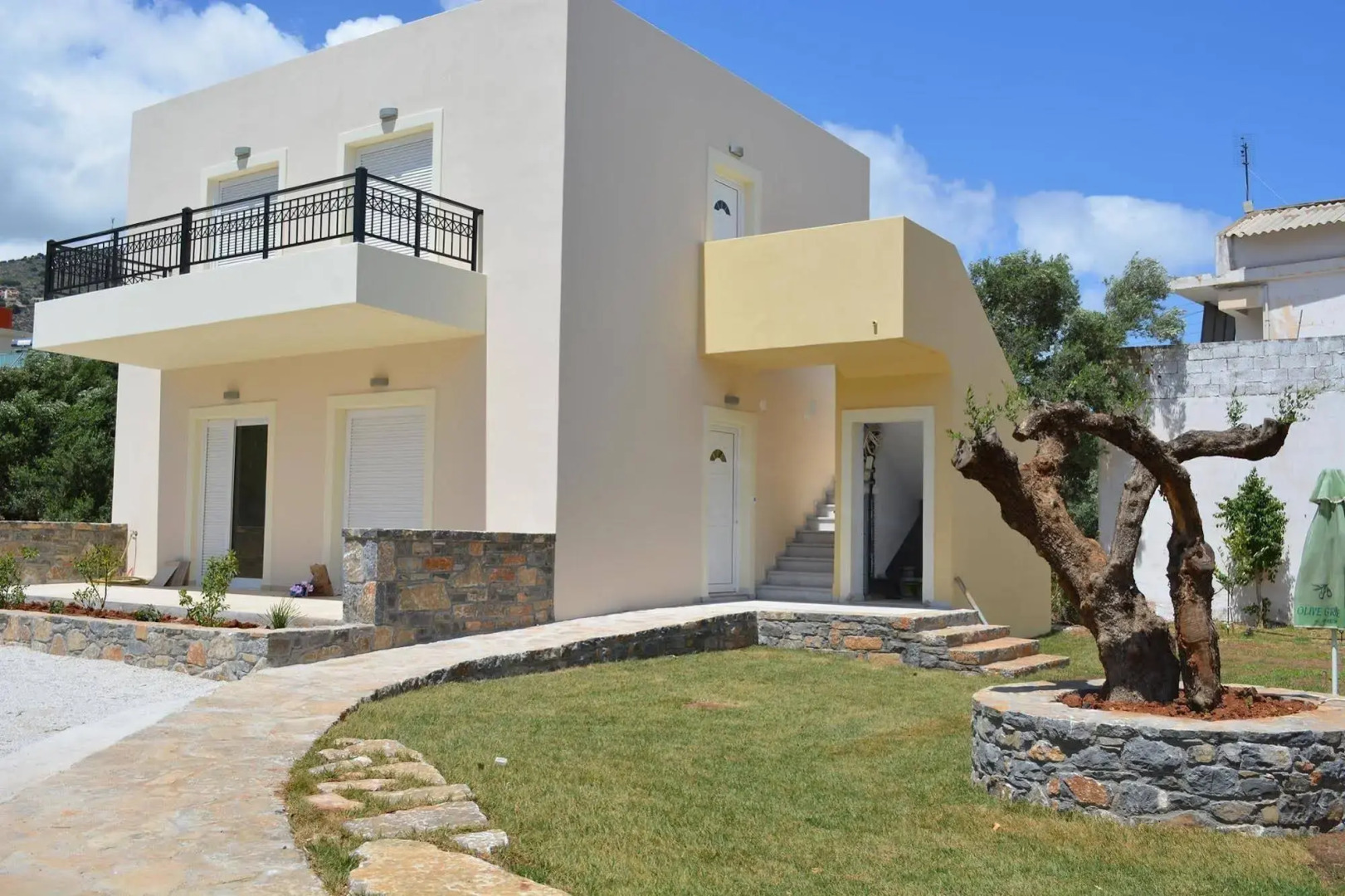 Olive Grove Apartments