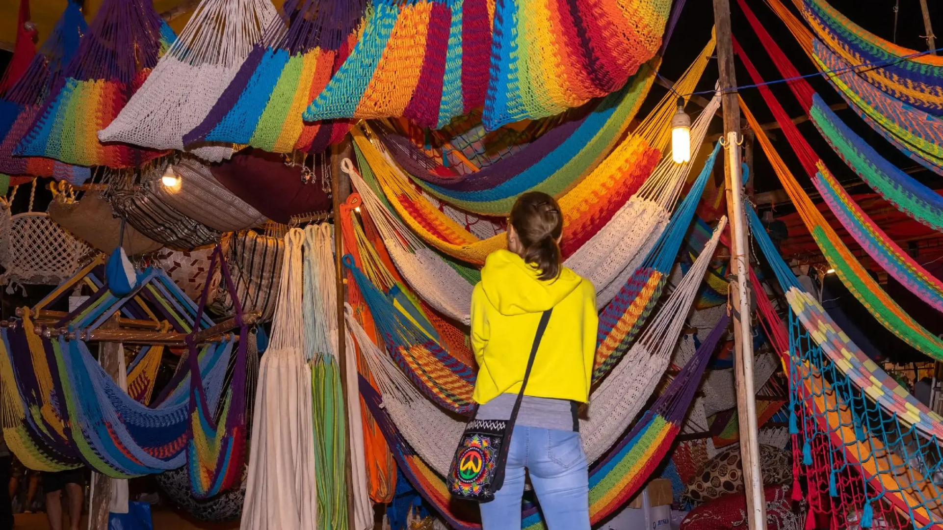 Rahi Coral Beach Resort