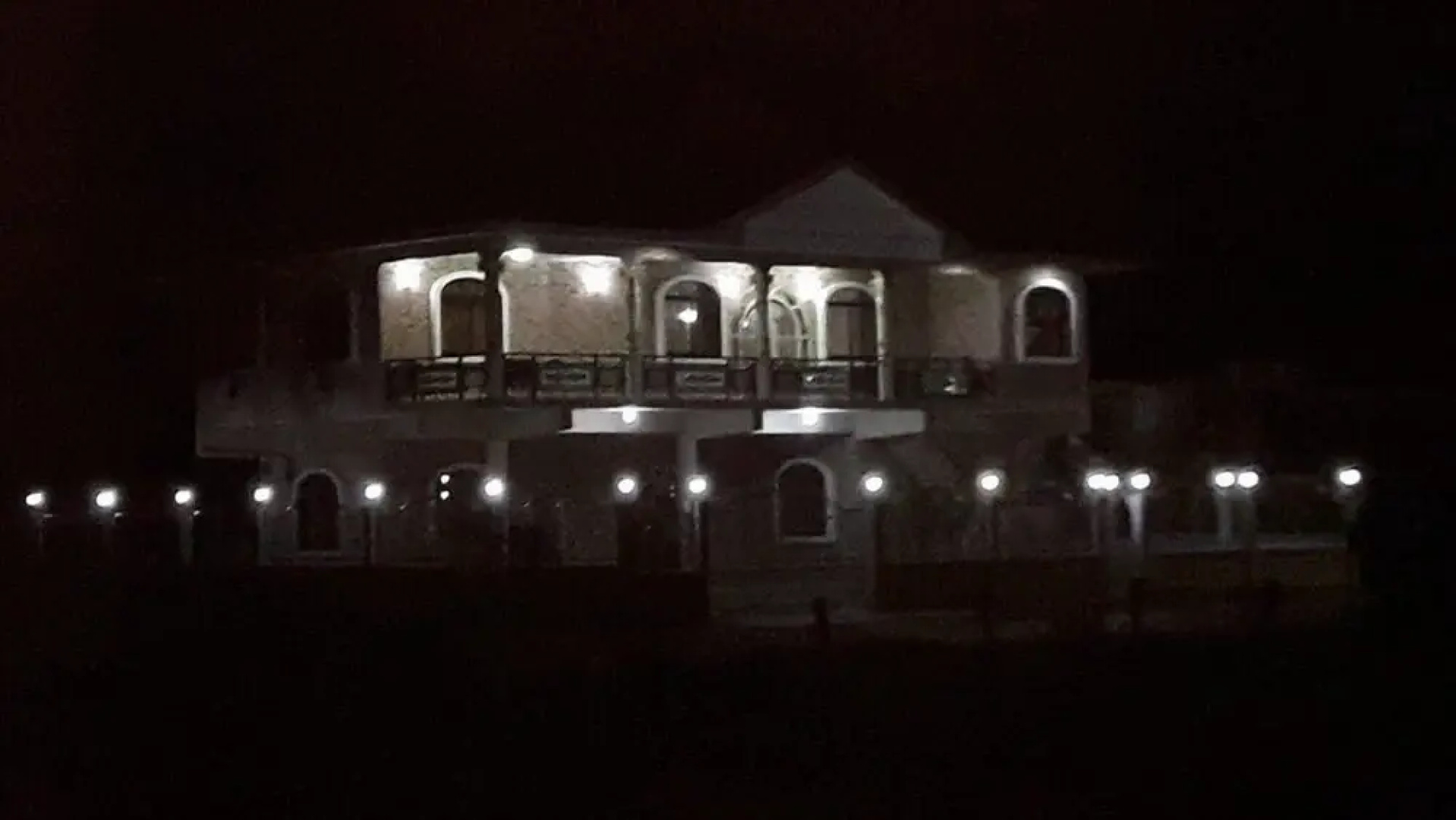 Amir's Apartment