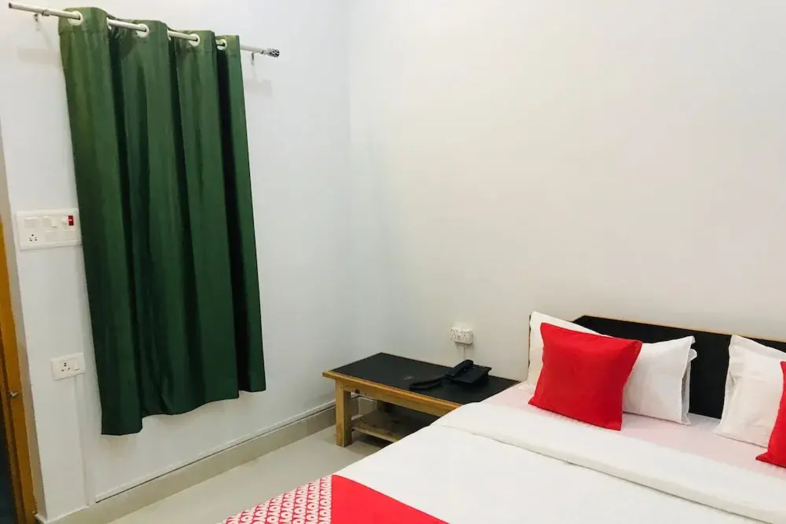 OYO 23054 Vishal Residency Barkot