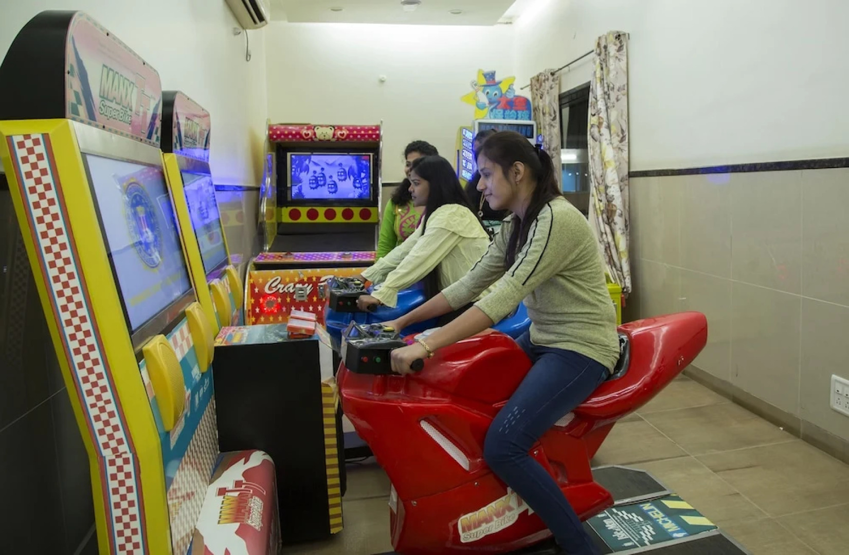 Palette - Hotel Deepali Palace