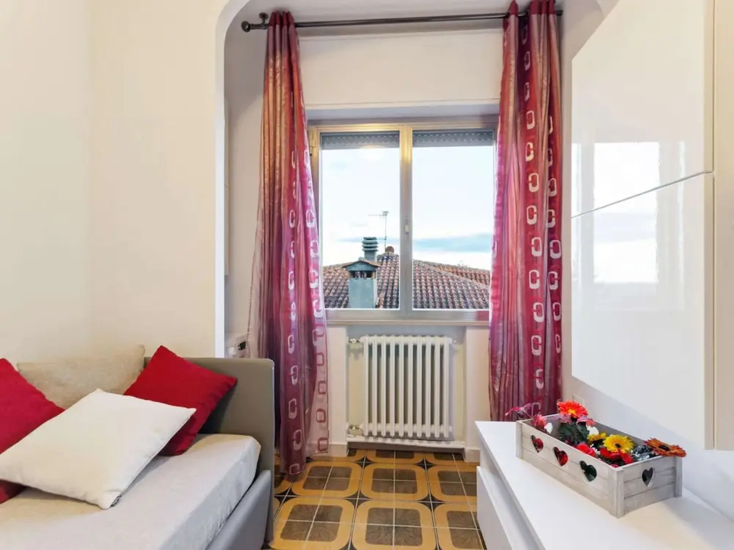 Belvilla by OYO Pleasant Apartment With Courtyard